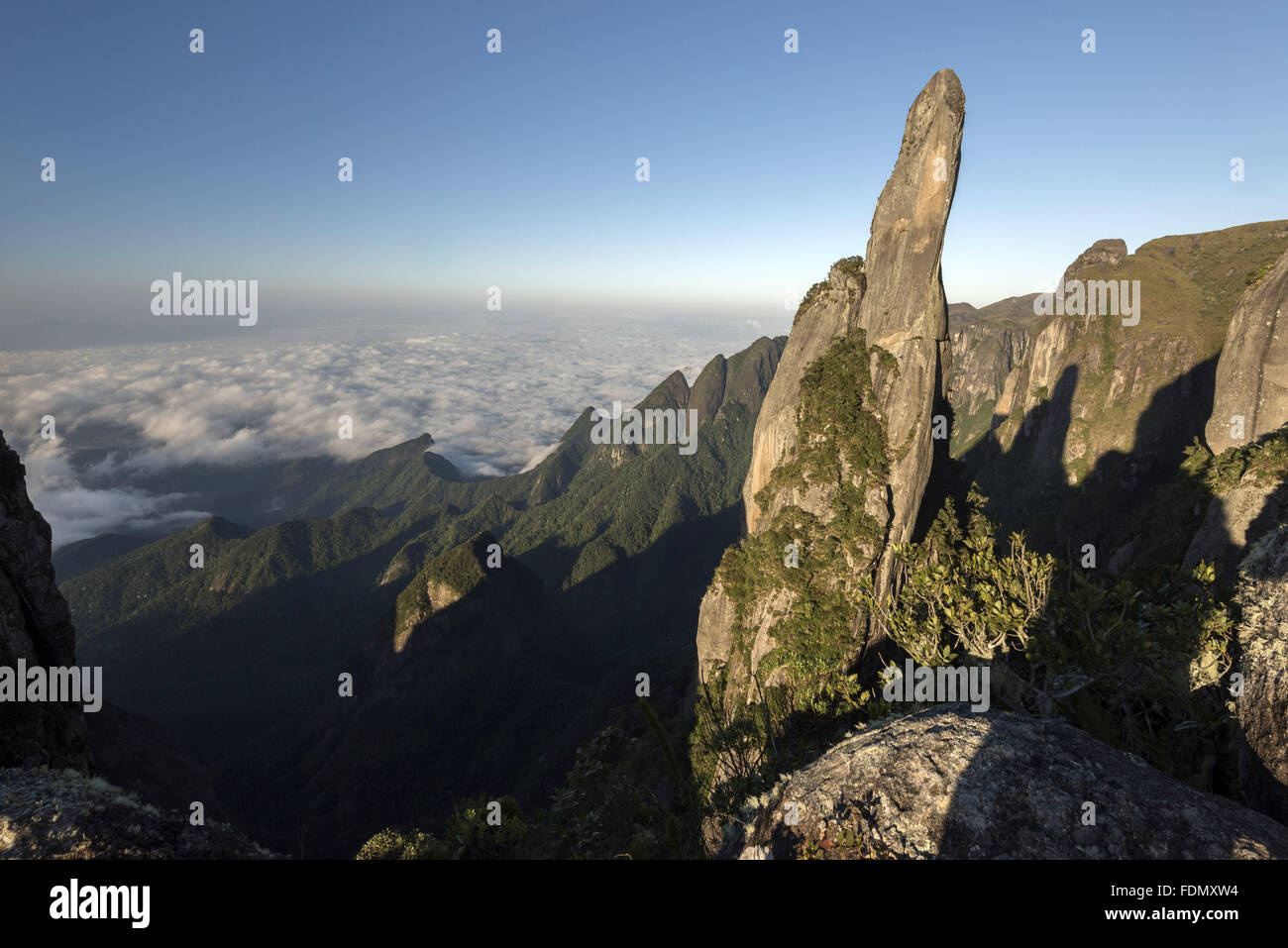 Formação rochosa conhecida como Agulha n Diabo no Parque Nacional da Serra dos Órgãos Banque D'Images