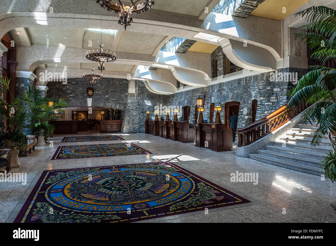 Hall d'entrée de l'Hôtel Fairmont Banff Springs Hotel, Banff, Alberta Banque D'Images