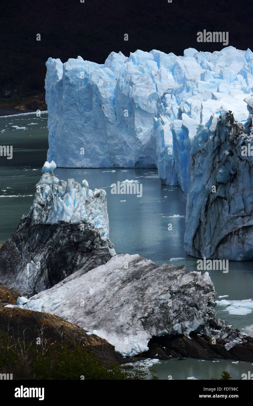 Le glacier Perito Moreno, Lago Argentino, le Parc National Los Glaciares, Patagonie, Argentine Banque D'Images