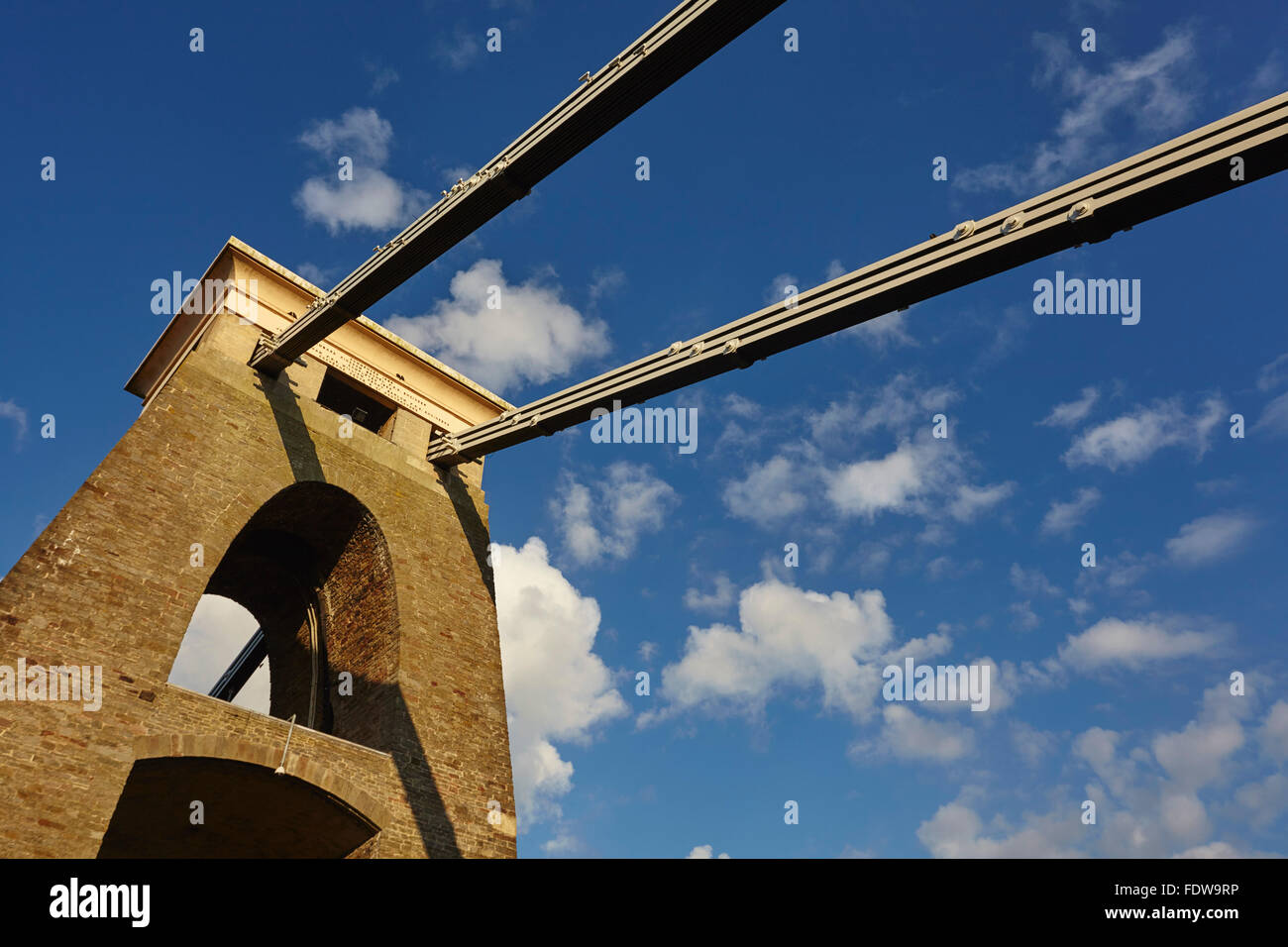 Pont suspendu de Clifton au début de la lumière du soleil du matin, Clifton, Bristol, Grande-Bretagne. Banque D'Images