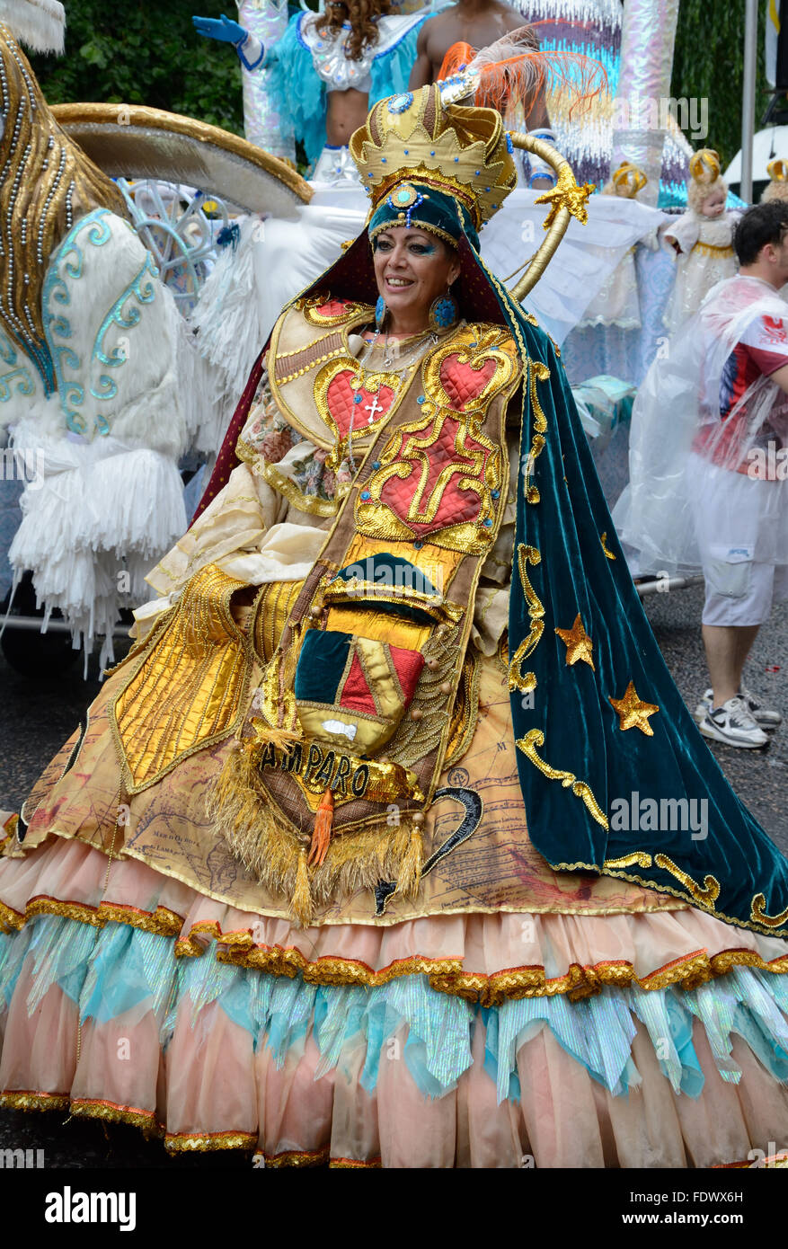 Dame en robe vintage, à Notting Hill Carnival. Londres, Angleterre. Banque D'Images