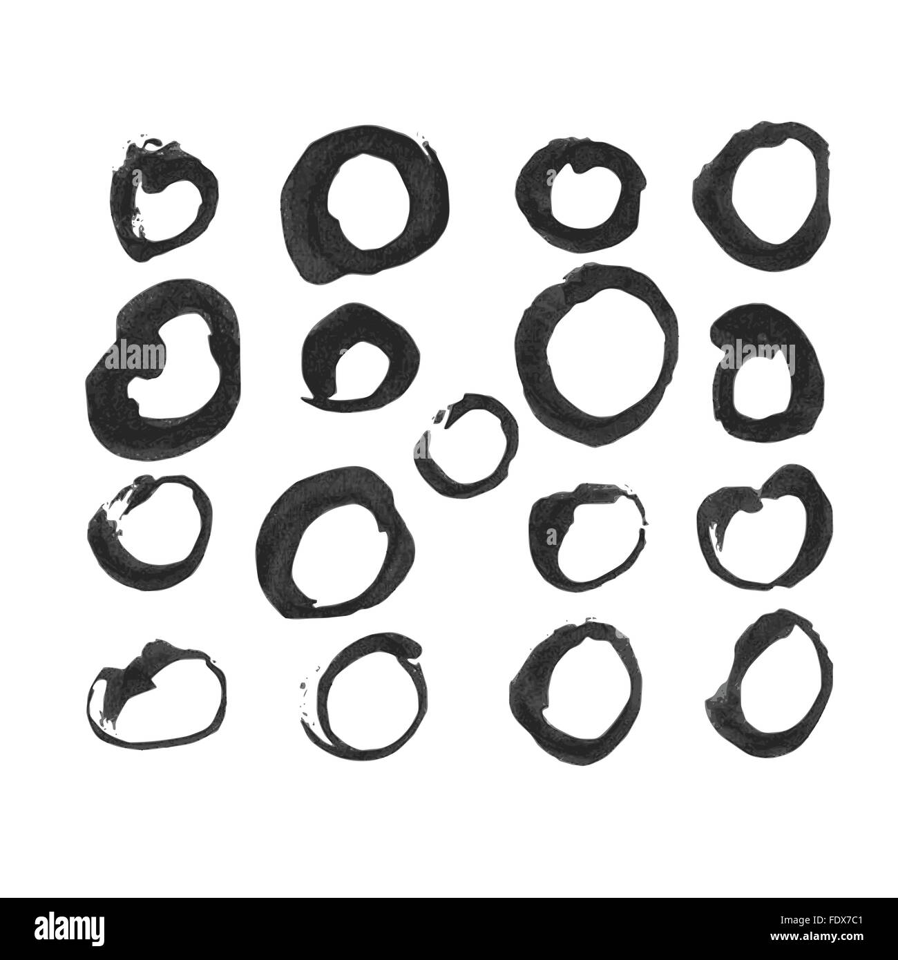 Jeu de cercles. Il y a 17 cercles différents. Éléments de design ont été créés à l'encre de chine et Plume calligraphique. Illustration de Vecteur