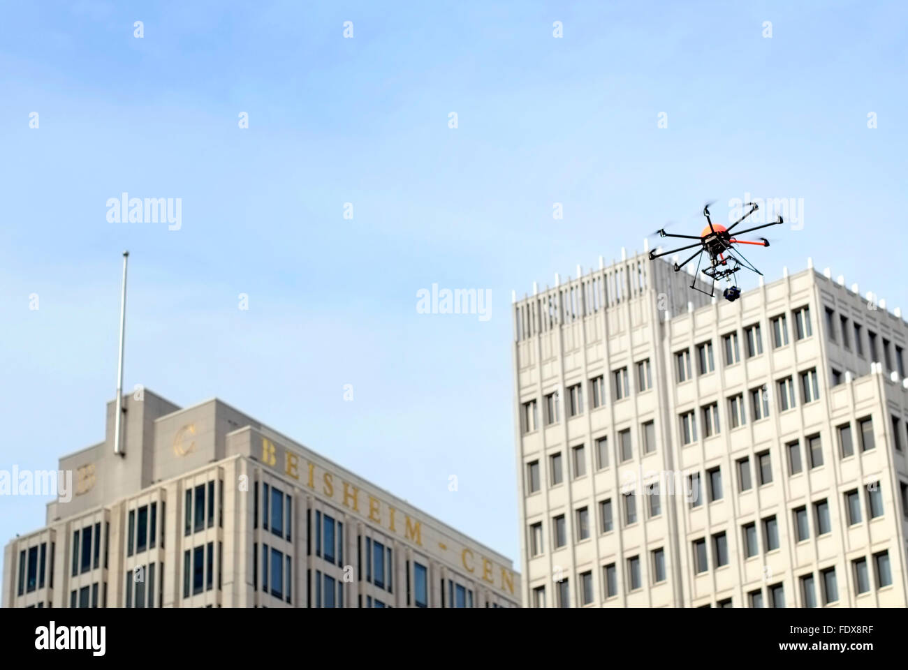 Berlin, Allemagne, Octocopter am Potsdamer Platz Banque D'Images