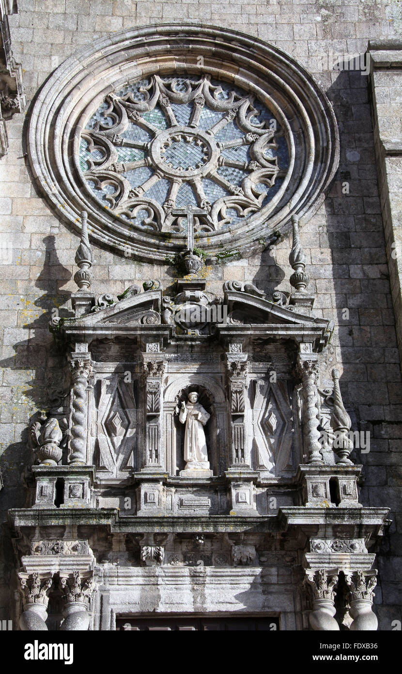 Des détails architecturaux de l'Église historique de Saint François à Porto Banque D'Images