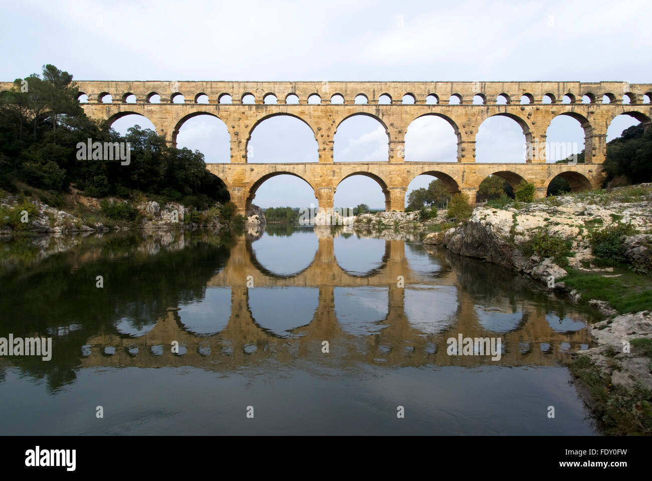 Aqueduc romain du Pont du Gard, France Banque D'Images