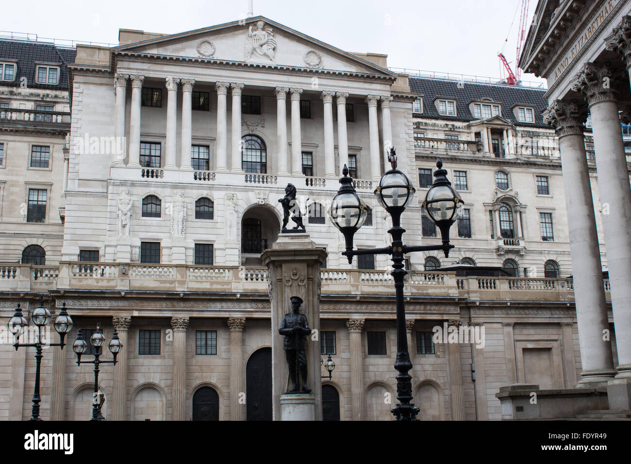 La Banque d'Angleterre est la banque centrale du Royaume-Uni et le modèle sur lequel la plupart des banques centrales ont été fondées. Banque D'Images