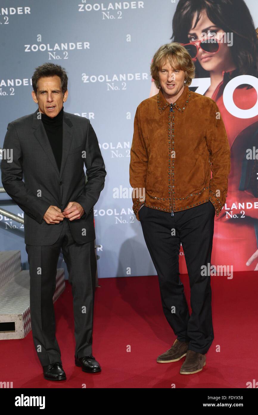 Berlin, Allemagne. 09Th Feb 2016. Ben Stiller et Owen Wilson à la première de ZOOLANDER 2 - au CineStar Sony Center de Berlin. Dpa : Crédit photo alliance/Alamy Live News Banque D'Images