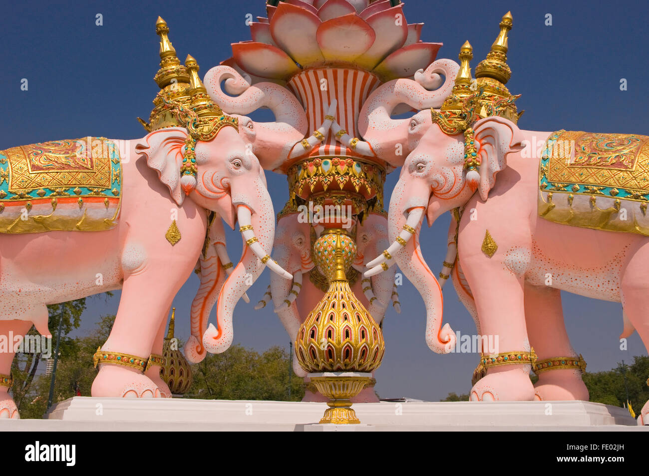 Éléphants Roses Banque d'image et photos - Alamy