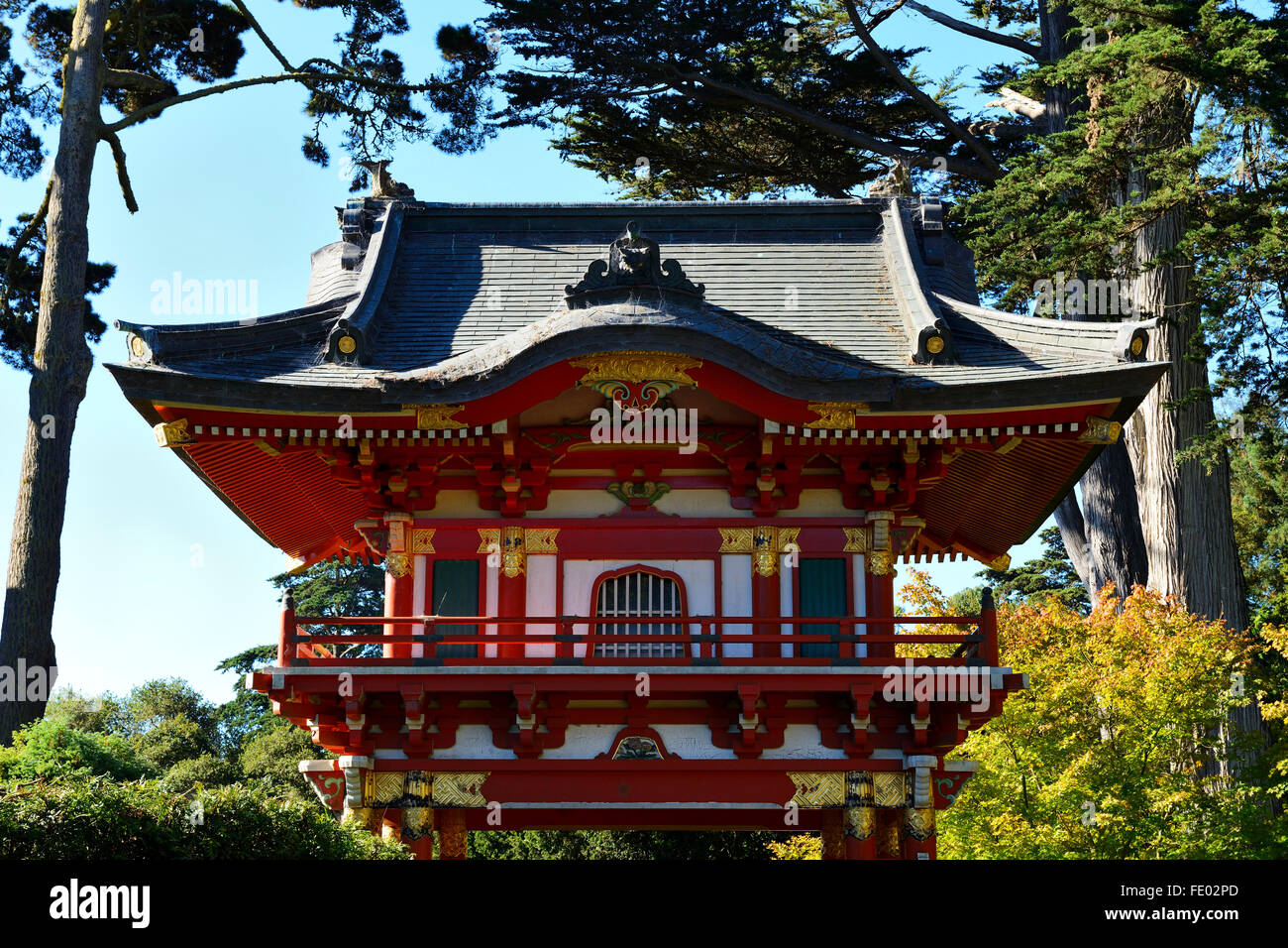 Porte du Temple en Japanese Tea Garden, le Golden Gate Park, San Francisco, California, USA Banque D'Images