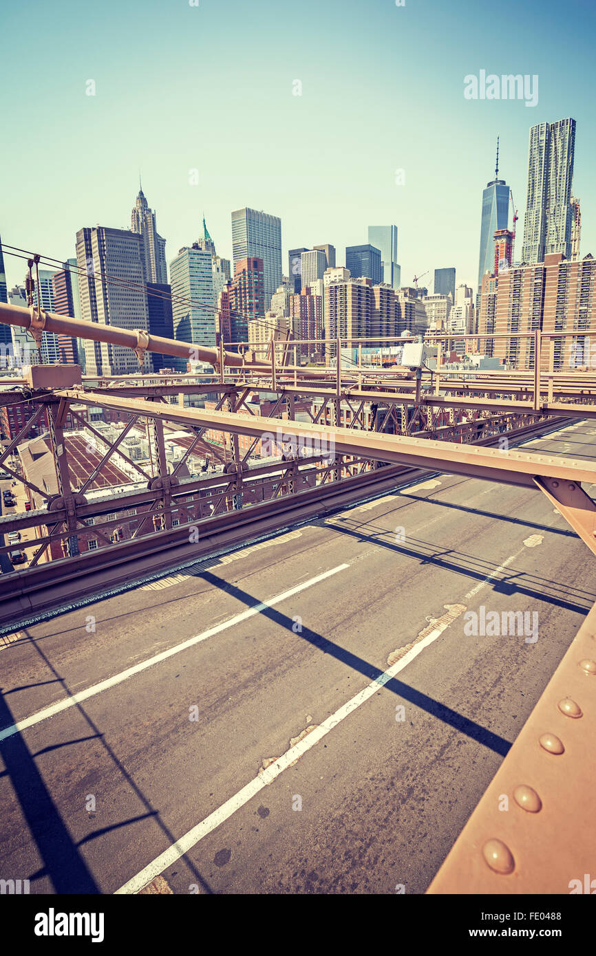 Manhattan stylisé Vintage vu de Brooklyn Bridge, NEW YORK, USA. Banque D'Images