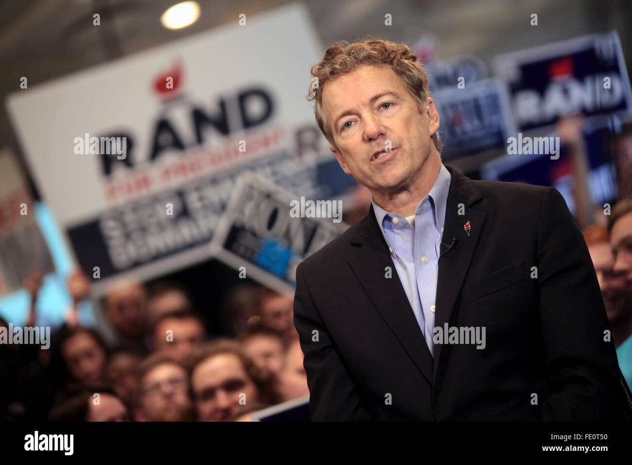 Le sénateur américain et candidat présidentiel GOP Paul Rand parlant avec des partisans lors d'un rassemblement électoral à l'Université de l'Iowa, 31 janvier 2016 à Iowa City, Iowa. Banque D'Images