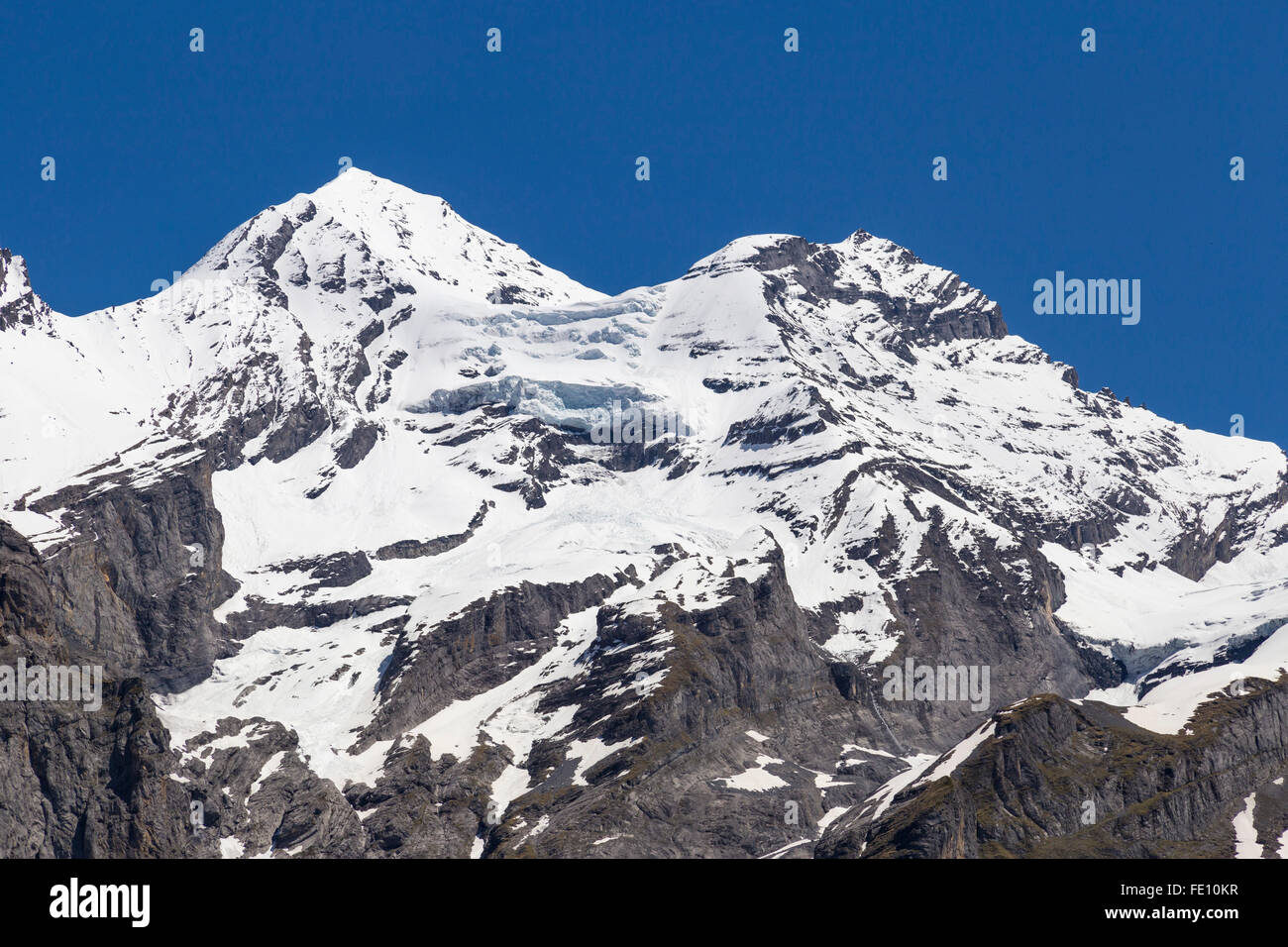 La montagne de roches et de glace Alpes Suisses près de l'Oeschinensee (Oeschinen Lake), sur l'Oberland Bernois, Suisse Banque D'Images