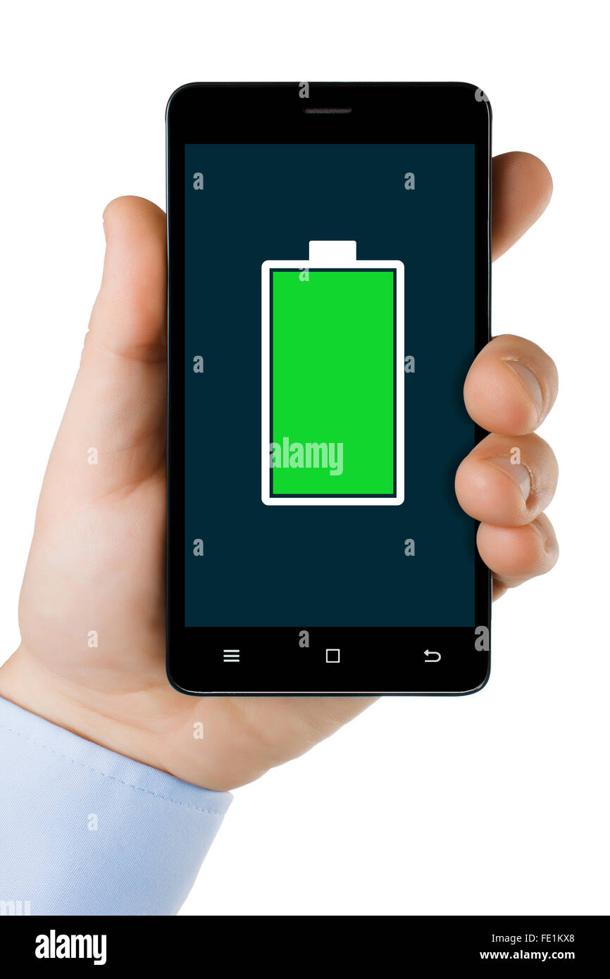 Main tenant le téléphone mobile à l'icône de batterie complète à l'écran. Banque D'Images