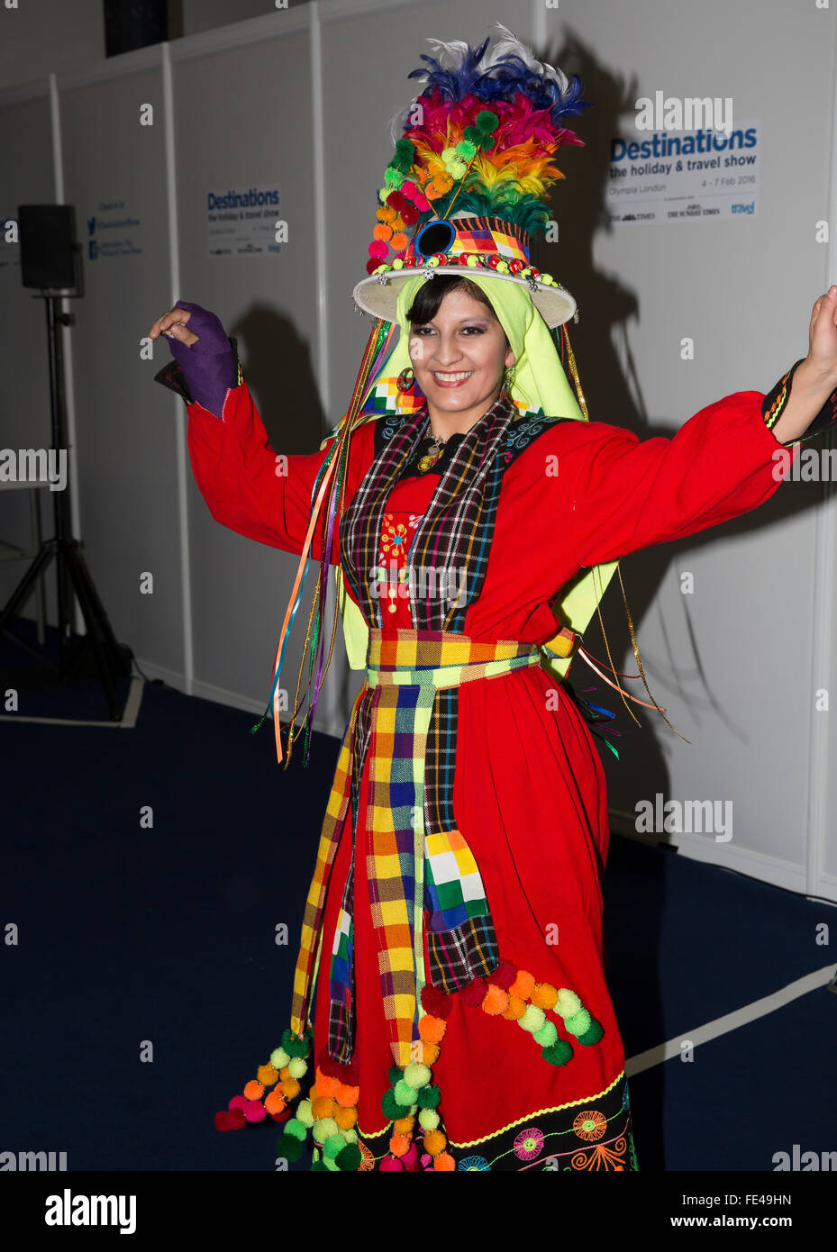 Olympia, Londres, Royaume-Uni. 4 Février, 2016.Une dame en costume traditionnel de danses de la Bolivie à l'hôtel Holiday and Travel Show qui commencera à l'Olympia de Londres,maintenant à sa 23e année, elle est plus grande et mieux avec plus de 550 stands Crédit : Keith Larby/Alamy Live News Banque D'Images