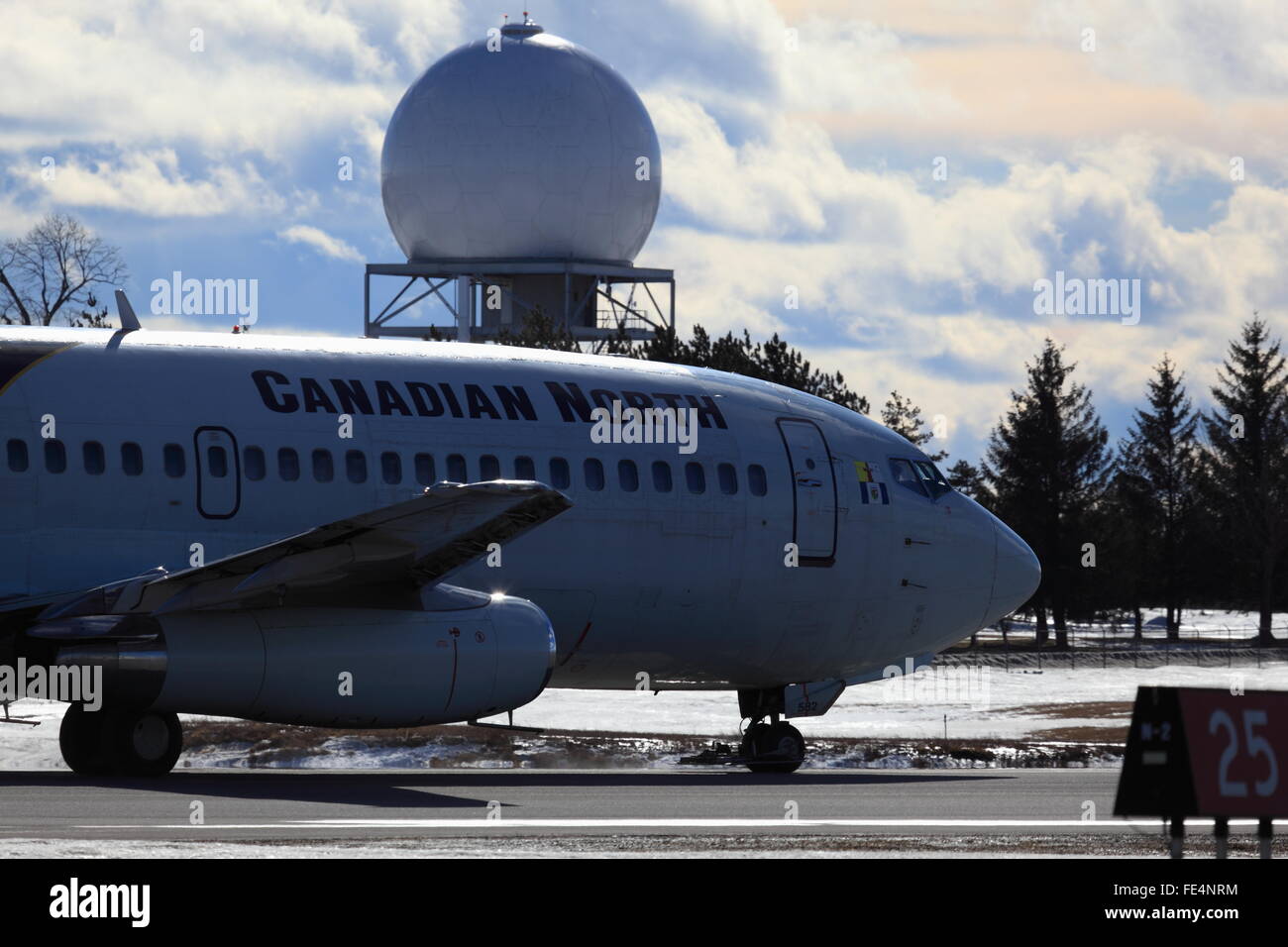 Boeing 737-275C C-GOPW Nord canadien à l'aéroport d'OTTAWA Ottawa, Canada le 01 février 2016 Banque D'Images
