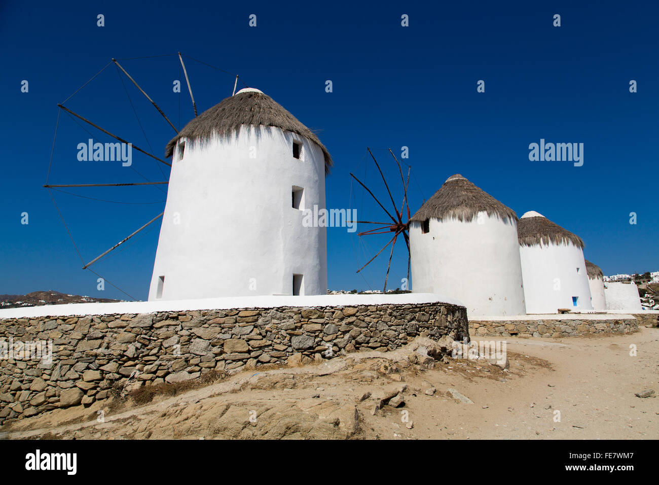 Les célèbres moulins à vent de Mykonos pendant la journée Banque D'Images