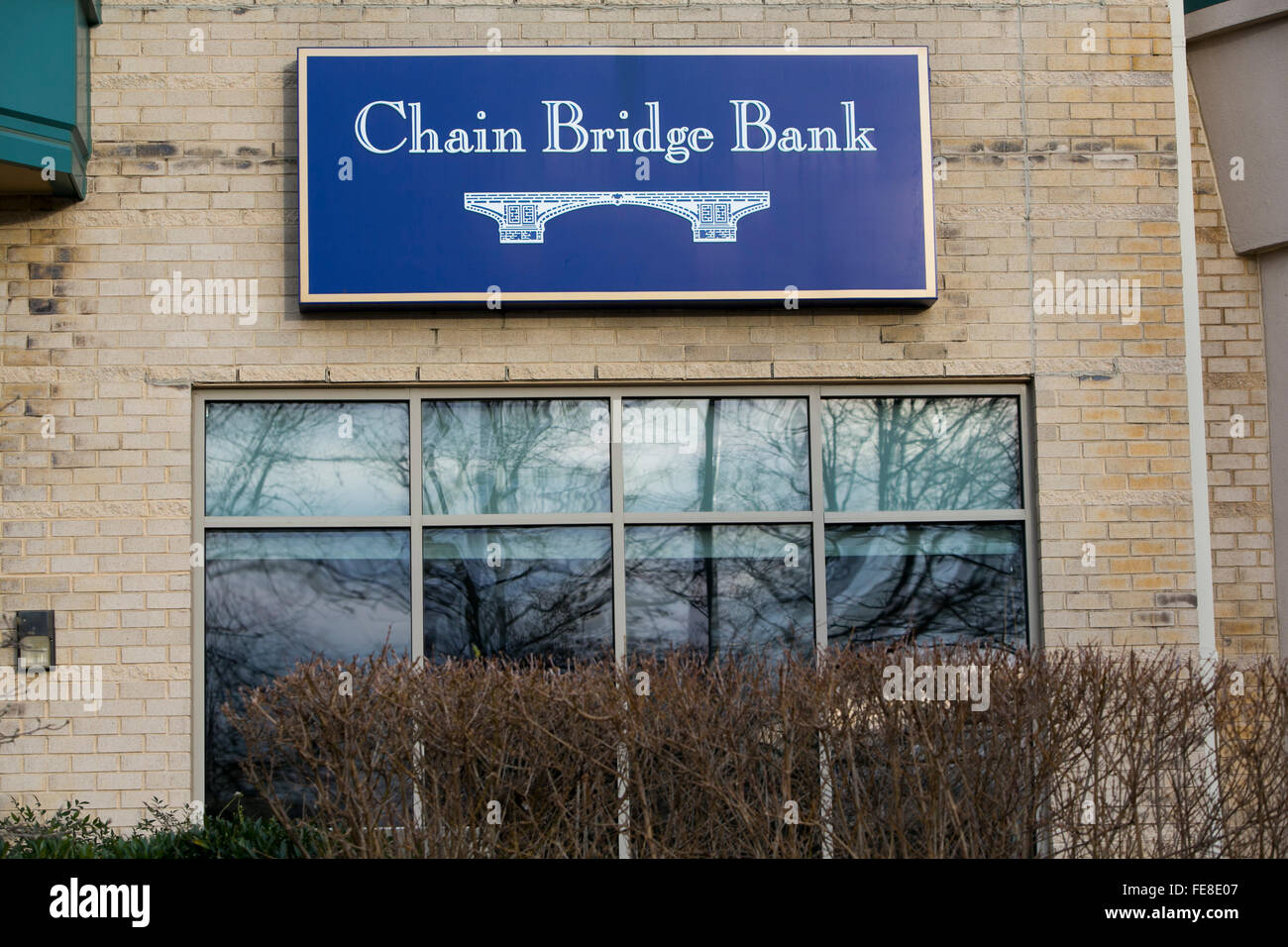 Un logo affiche à l'extérieur de la chaîne Banque-relais à McLean, Virginie, le 1 er janvier 2016. La banque n'a qu'une seule branche et est si Banque D'Images