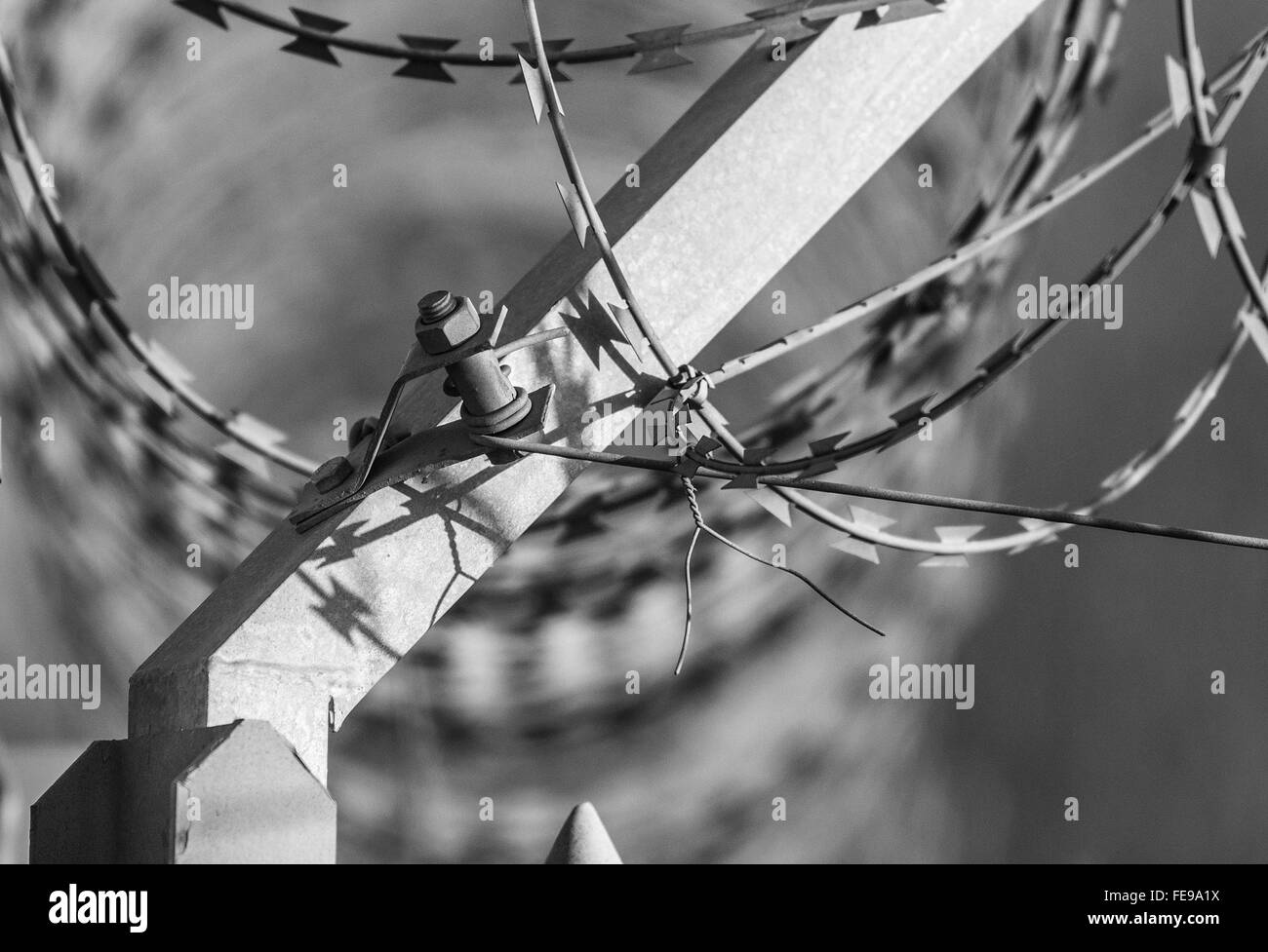 Clôture de sécurité de barbelé Banque D'Images