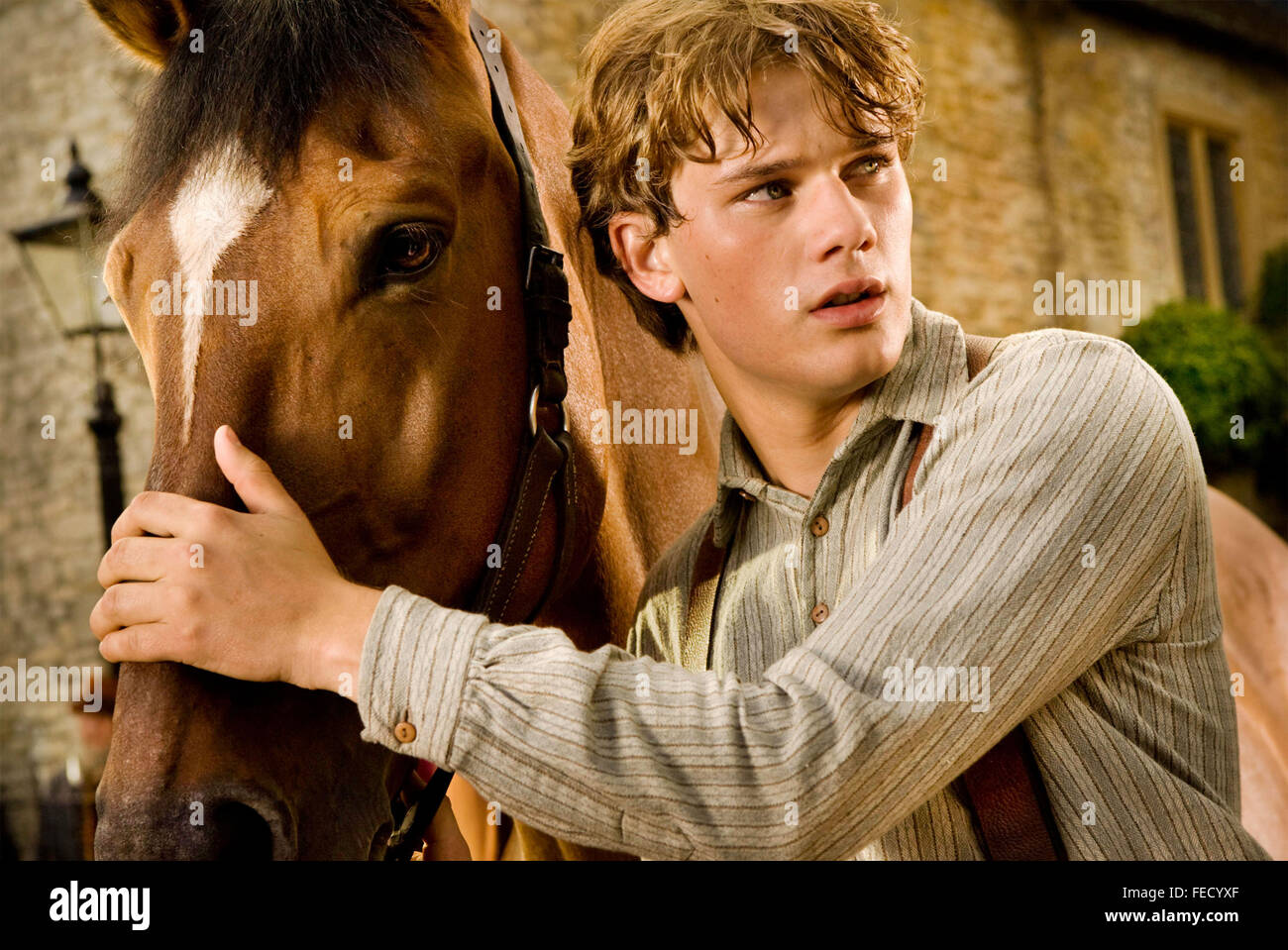 Cheval de guerre (2011) JEREMY IRVINE Steven Spielberg (DIR) COLLECTION MOVIESTORE LTD Banque D'Images