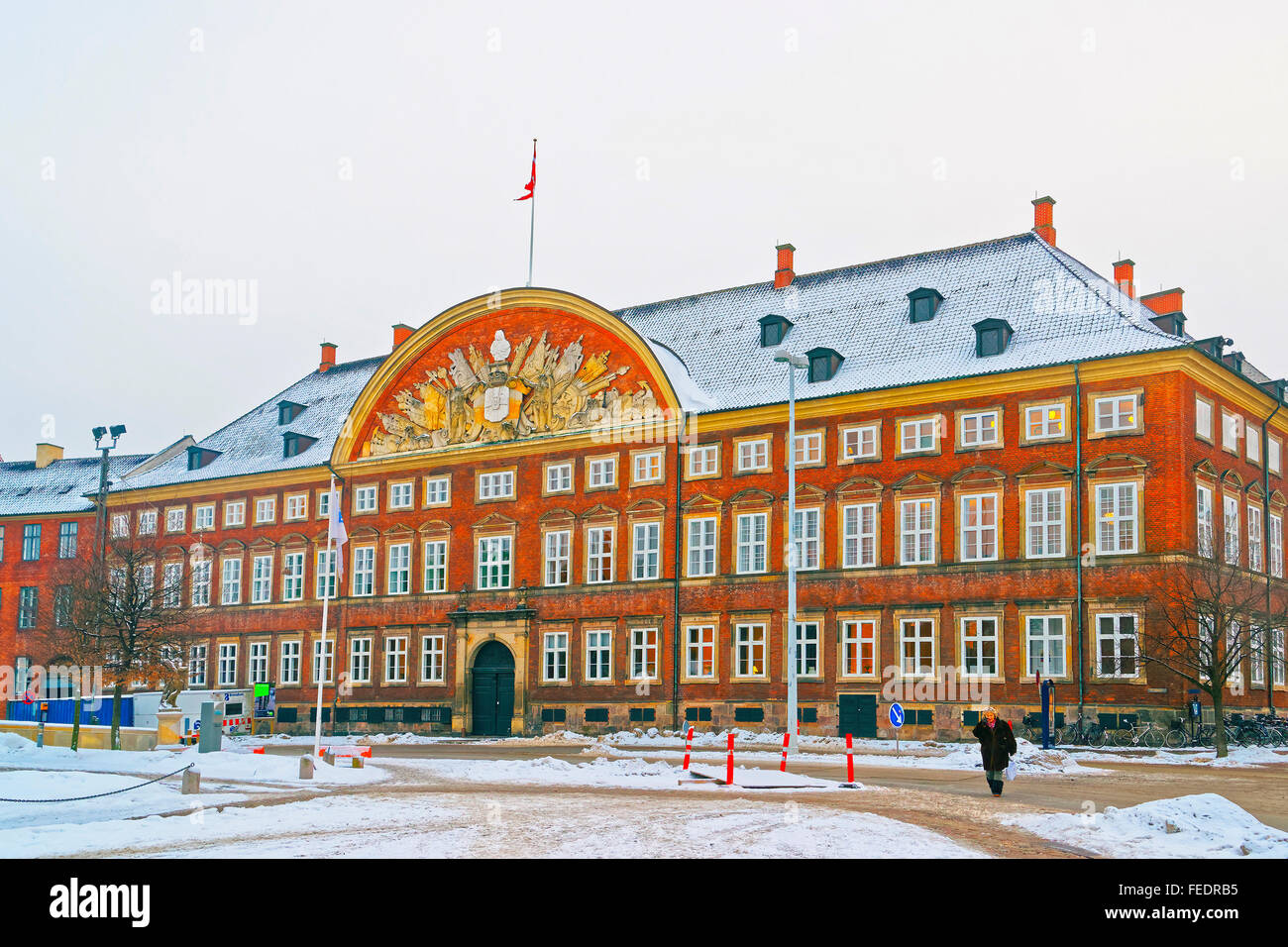 Copenhague, Danemark - 5 janvier 2011 : ministère des Finances bâtiment à Copenhague, Danemark, en hiver. Il est placé dans Slotsplads Christiansborg. Il est connu sous le nom de Red Mansion et l'immeuble de la chancellerie Banque D'Images