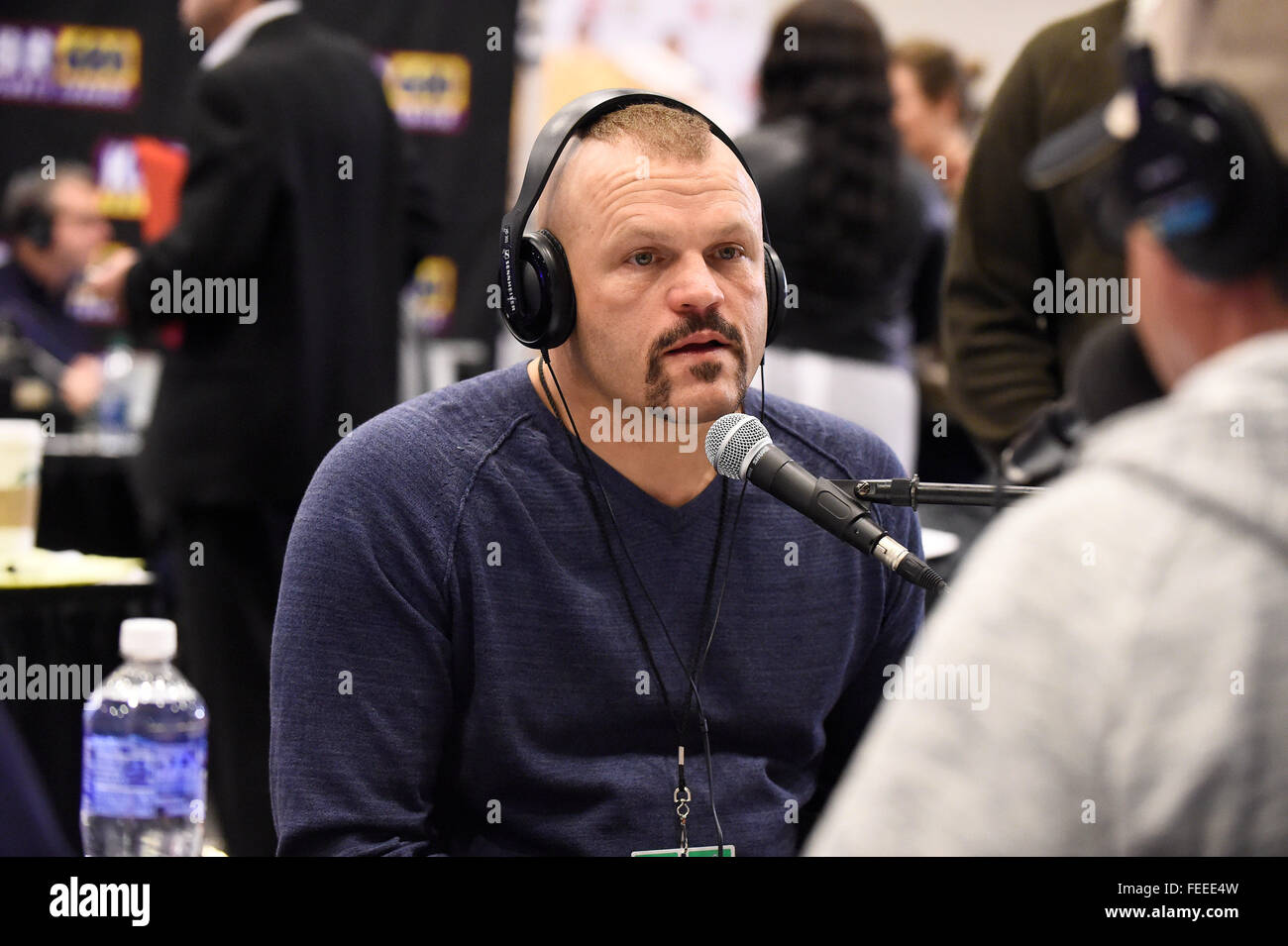 San Francisco, Californie, USA. 5 Février, 2016. Vendredi, 5 février, 2016 : MMA fighter Chuck Liddell n'est un programme de radio du matin au Moscone Center de San Francisco, en Californie au cours de la Ligue nationale de football la semaine d'ouverture pour le Super Bowl 50 entre les Panthers et les Broncos de Denver. Eric Canha/CSM Crédit : Cal Sport Media/Alamy Live News Banque D'Images