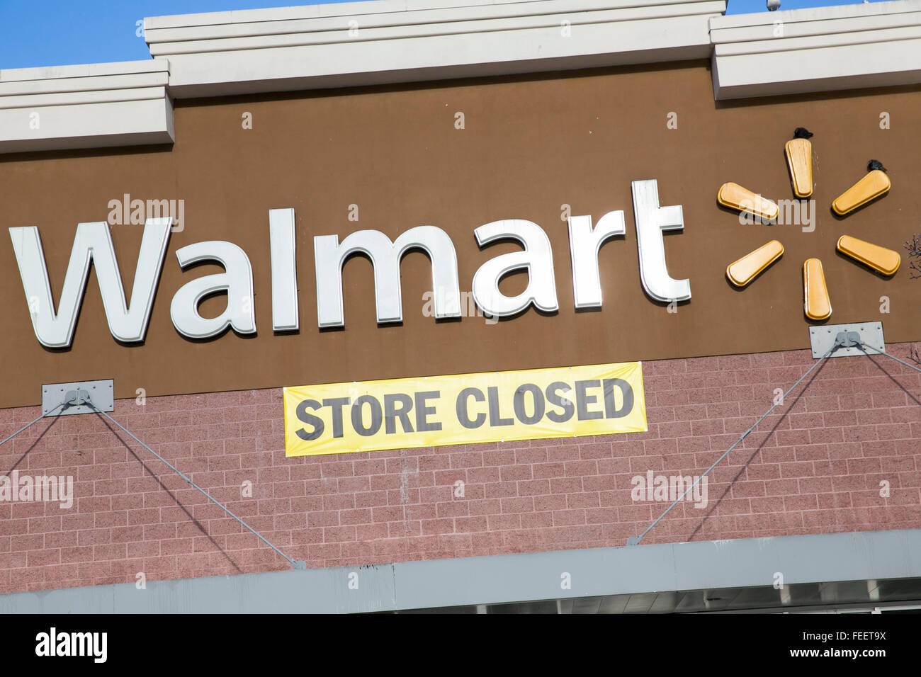 Un Walmart store à Oakland, Californie le 23 janvier 2016. Banque D'Images