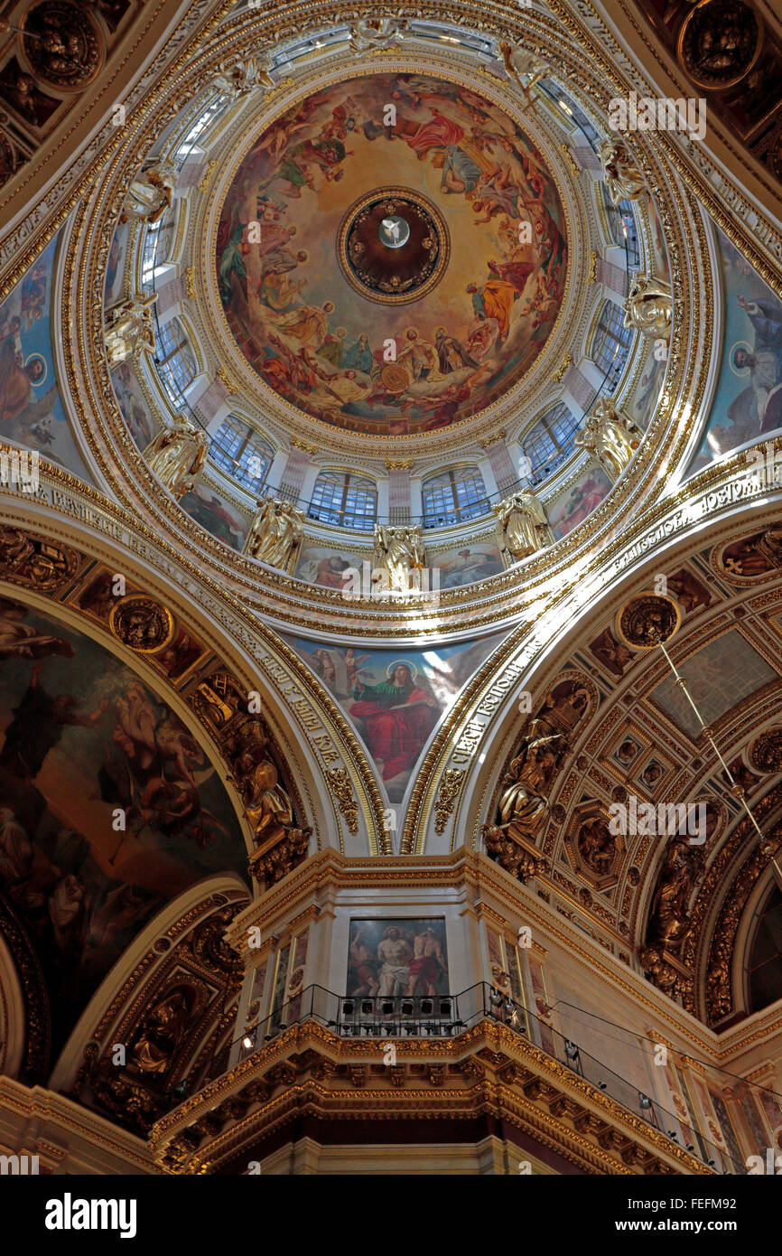 Plafond et dôme de la Cathédrale Saint Isaac, Saint-Pétersbourg, Russie. Banque D'Images