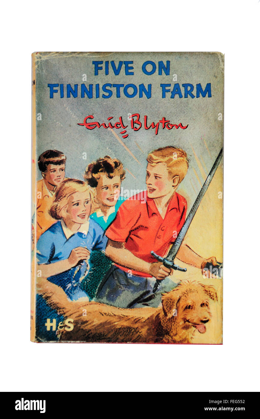 Enid Blytons Finniston Farm 'cinq sur dix-huitième des Célèbres Cinq livre avec couverture originale, Ascot, Berkshire, Angleterre, Royaume-Uni Banque D'Images