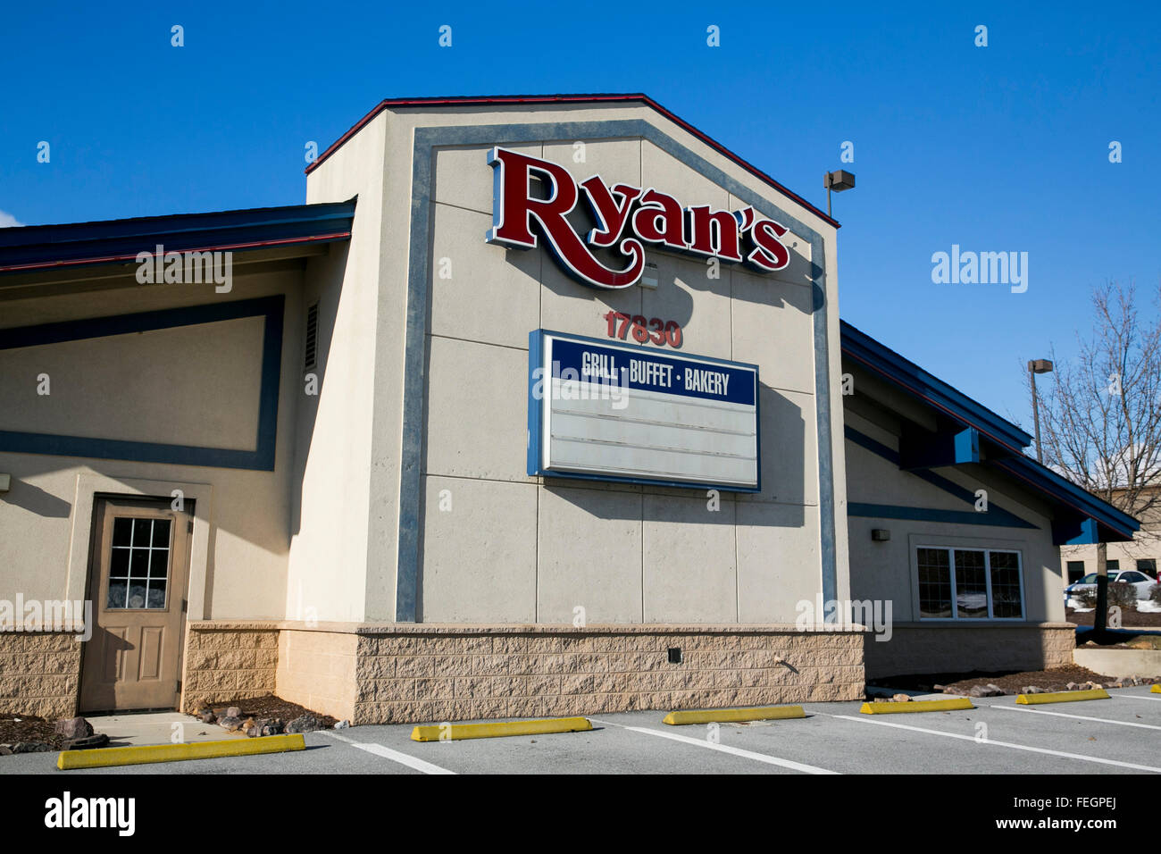 Un Ryan's Grill, Buffet et restaurant boulangerie, une filiale d'Ovation Brands, Inc., l'emplacement de Hagerstown, Maryland le Février Banque D'Images