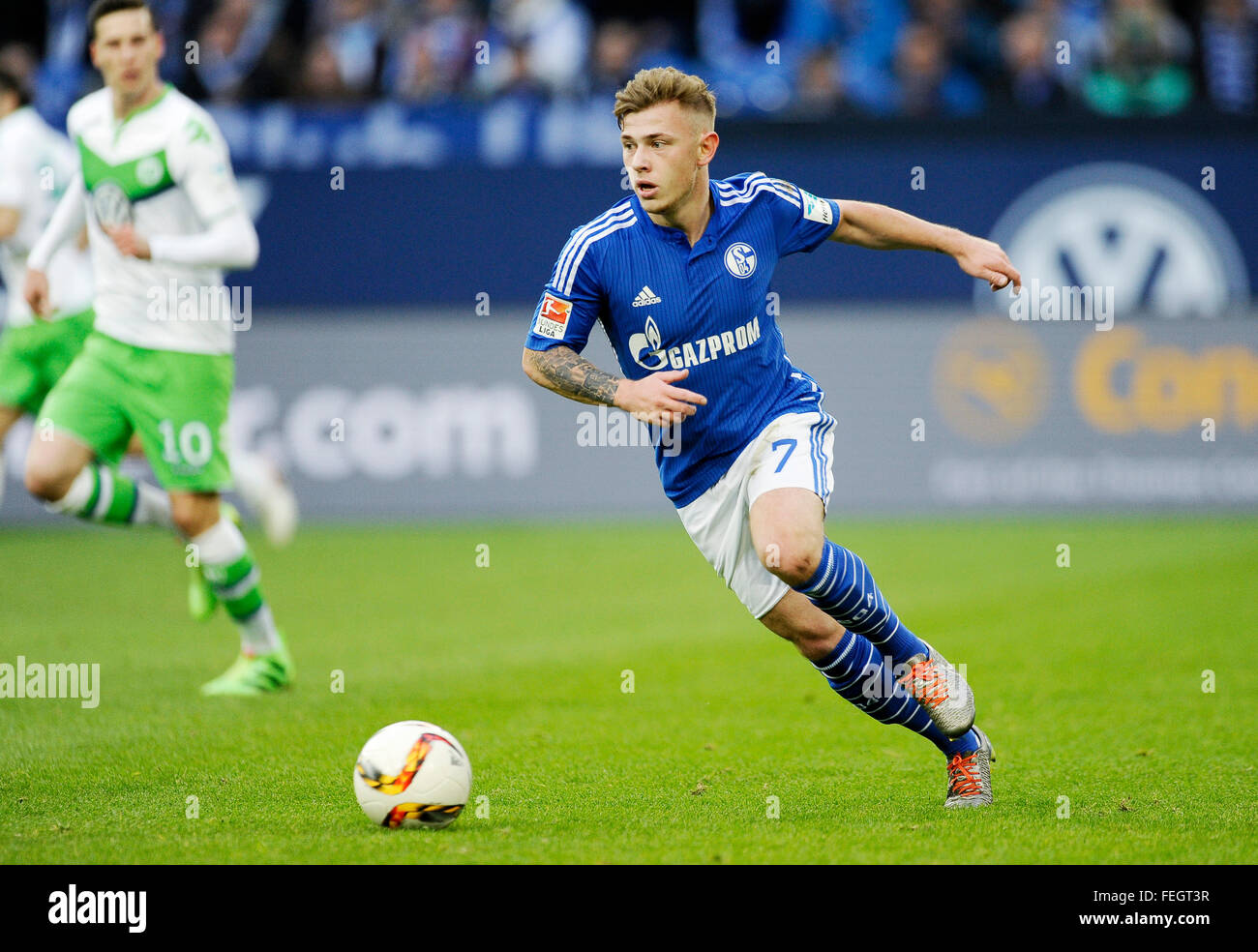 Veltins Arena, Gelsenkirchen Allemagne 6..2,2016, Bundesliga allemande saison 2015/16 journée 20 ,, Schalke 04 (S04) vs VfL Wolfsburg ------ .Max Meyer (S04) : crédit kolvenbach/Alamy Live News Banque D'Images