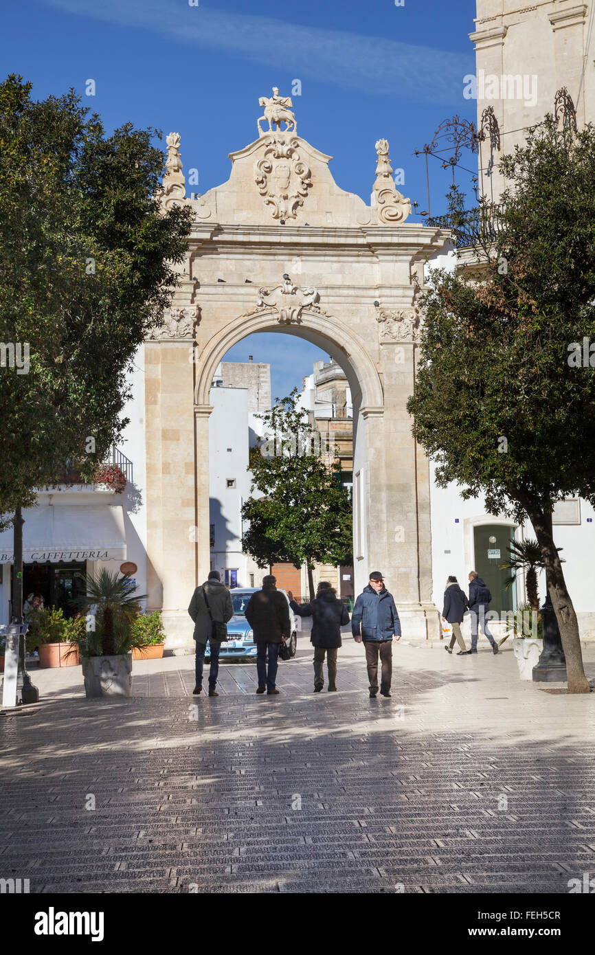Porto Santo Stefano (également appelé l'Arco di Sant' Antonio), Martina Franca, Castellana Grotte, Pouilles, Italie Banque D'Images
