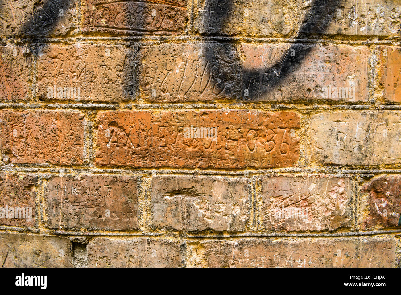 Avec des noms écrits par des soldats russes sur les murs de briques de la forteresse de Tarakaniv effectuée dans la fin du XIX - début du XXs siècle Banque D'Images