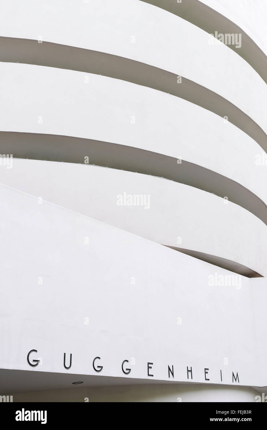 USA, New York, Manhattan, Upper East Side, Museum Mile, Guggenheim Museum, conçu par Frank Lloyd Wright Banque D'Images