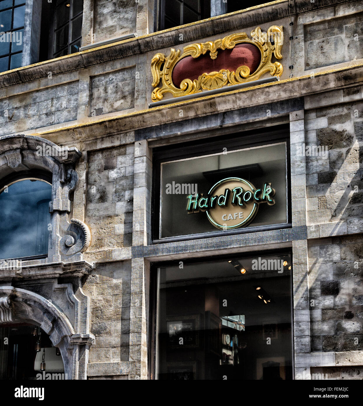 Bruxelles, Belgique - 10 juillet 2015 : Hard Rock Cafe logo sur le hard rock cafe de bruxelles Banque D'Images
