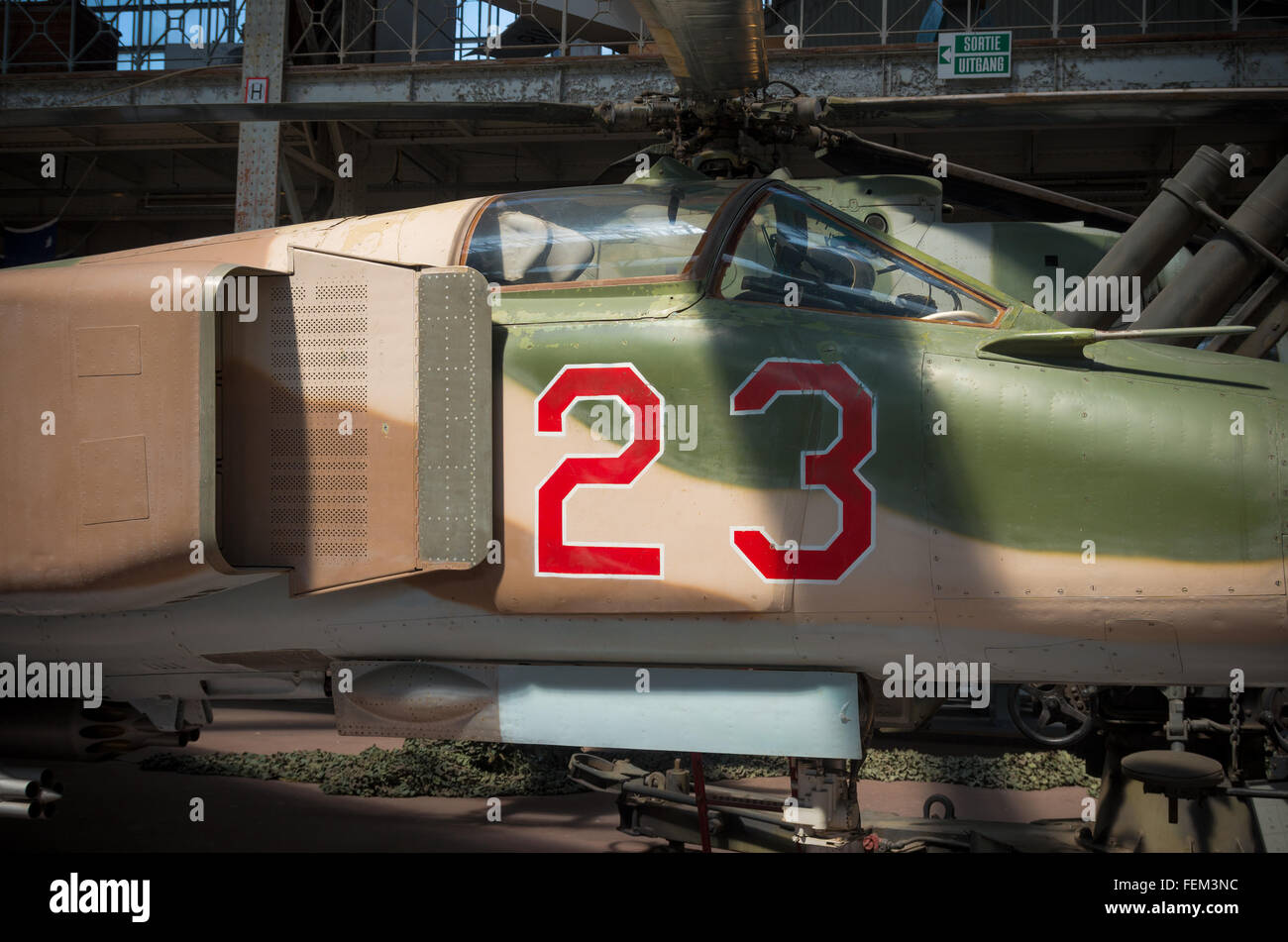 Bruxelles, Belgique - 10 juillet 2015 : Intérieur du Musée royal de l'Armée et d'histoire militaire. Le musée a une liste Banque D'Images