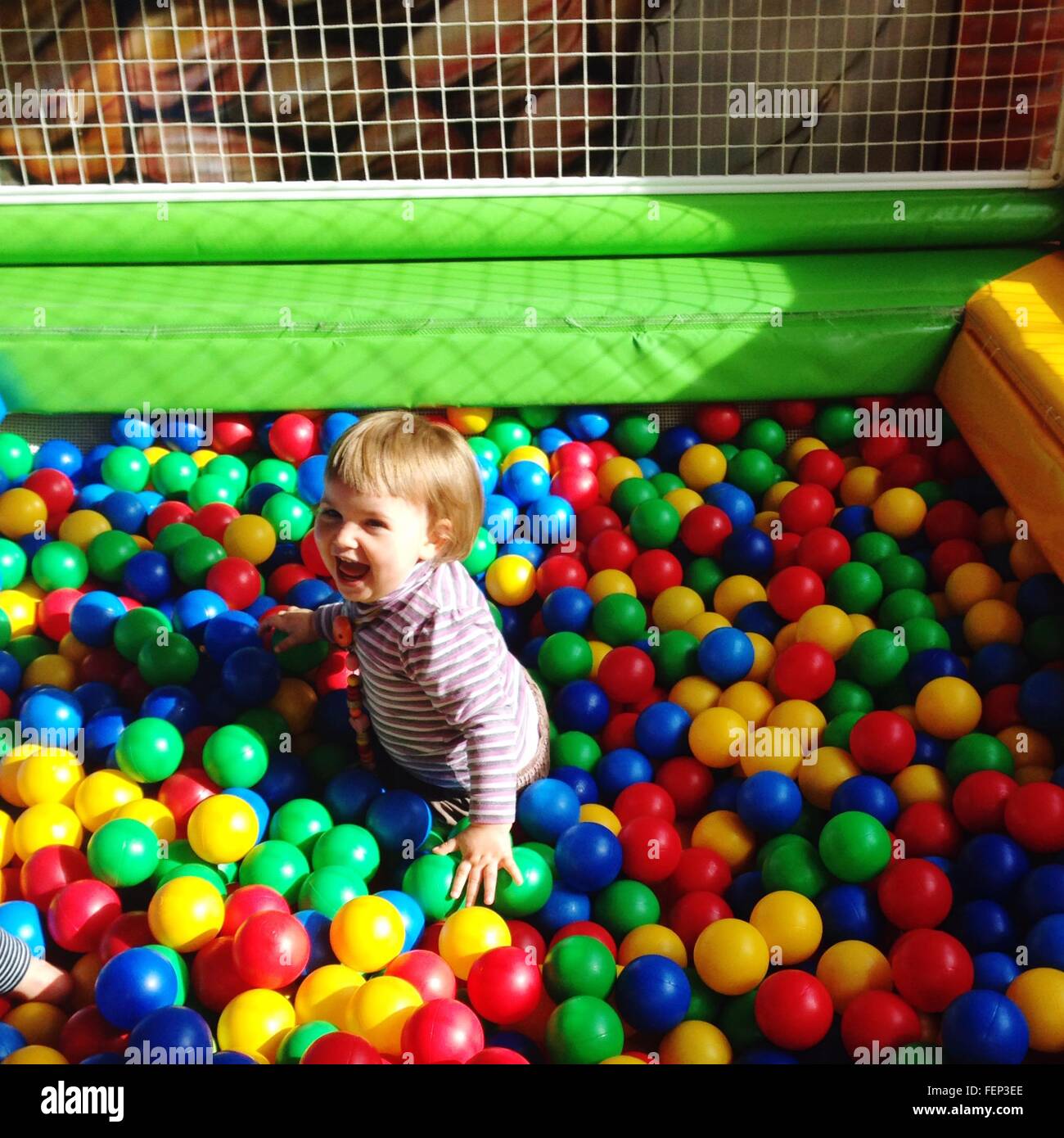 Bebe Qui Rit Banque D Image Et Photos Alamy