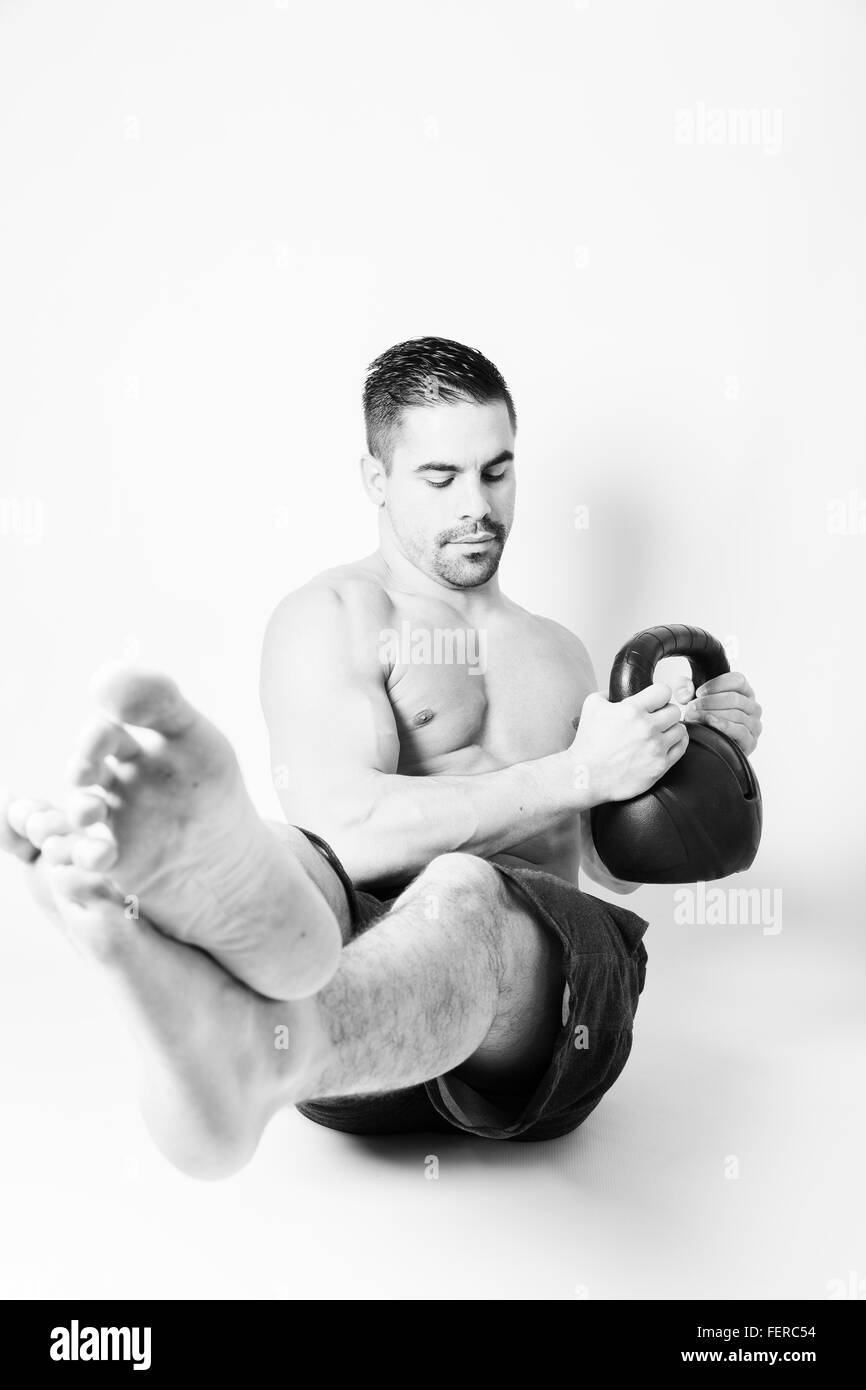 Bel homme fort faire du sport Banque D'Images