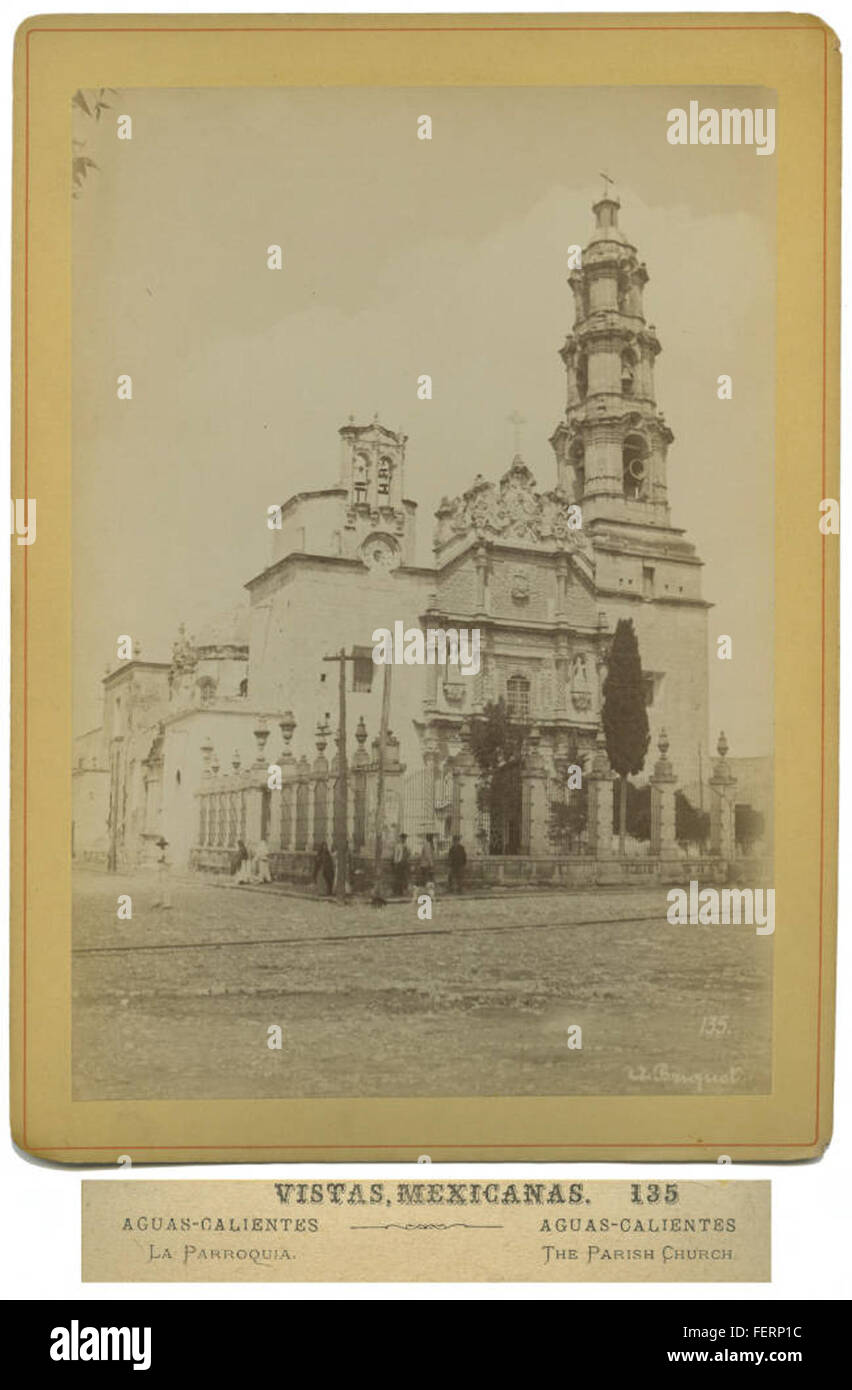 Cette image représente Aguas Calientes et l'église la Parroquia, située au cœur d'Aguascalientes, au Mexique. L'église est connue pour sa beauté architecturale et son importance dans la culture et l'histoire locales. Banque D'Images