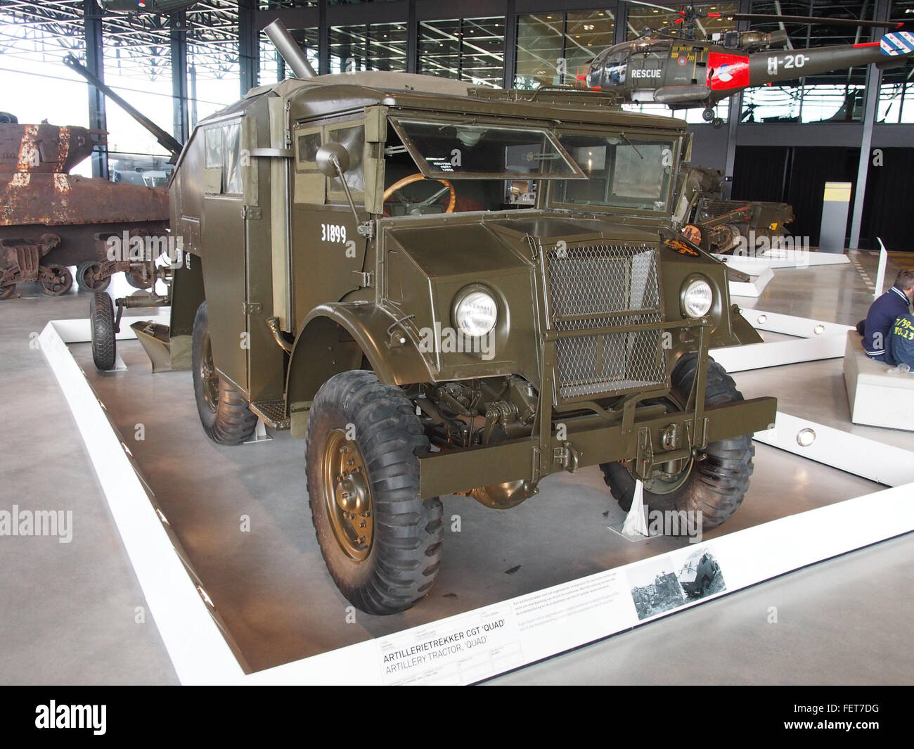 Aritllerietrekker Quad CGT rencontré mortier pic1 Banque D'Images