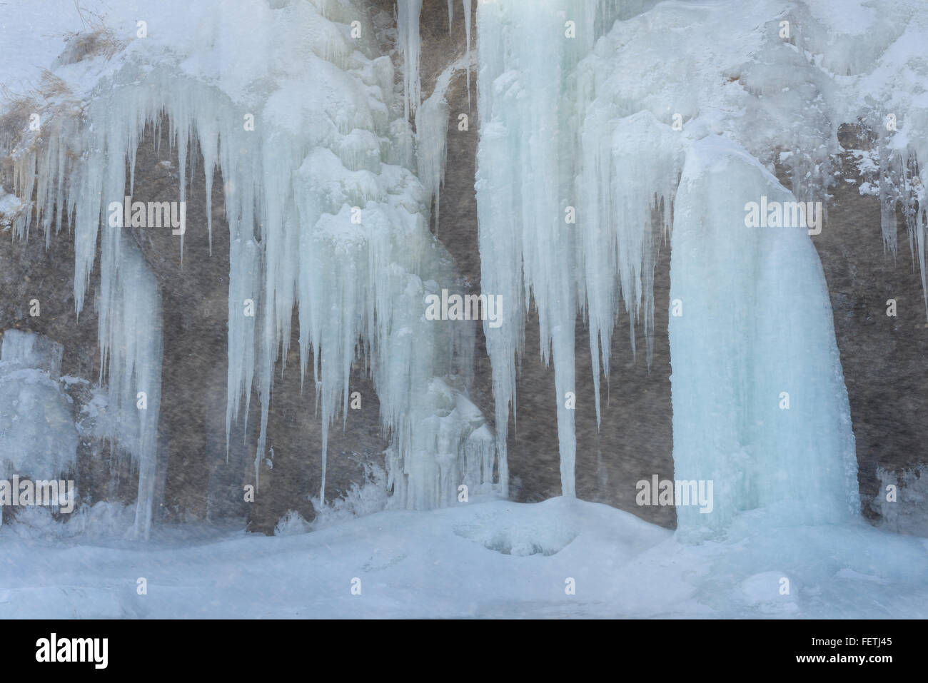 Chute de glace, l'île de Sakhaline, en Russie. Banque D'Images