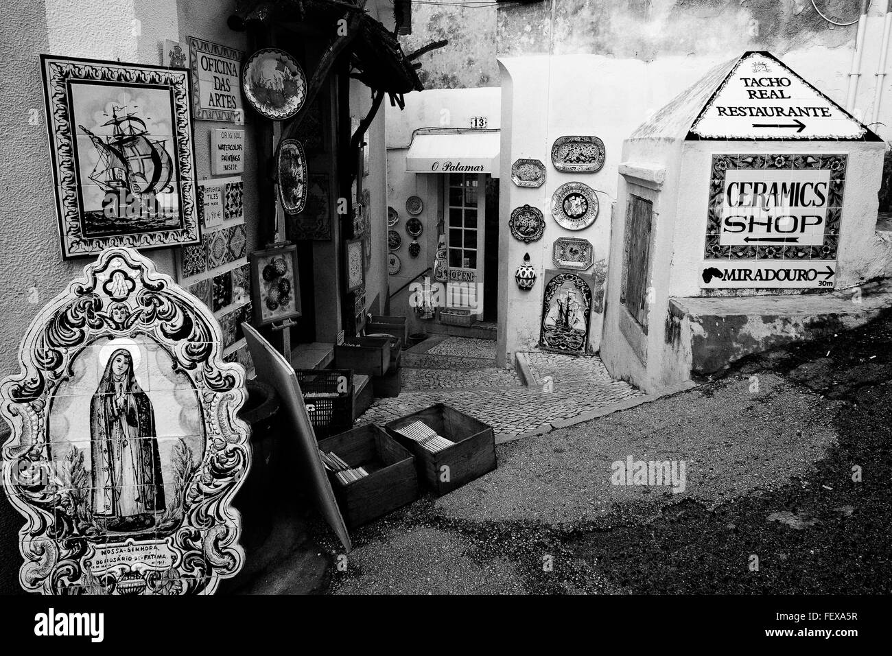 Tile shop dans la vieille ville de Sintra Banque D'Images