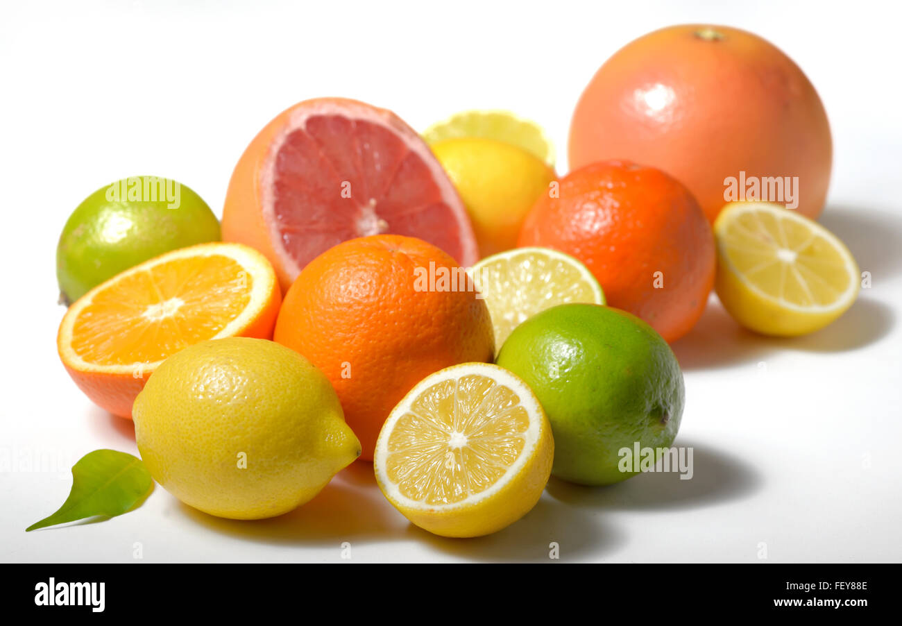 Agrumes isolé sur fond blanc Banque D'Images