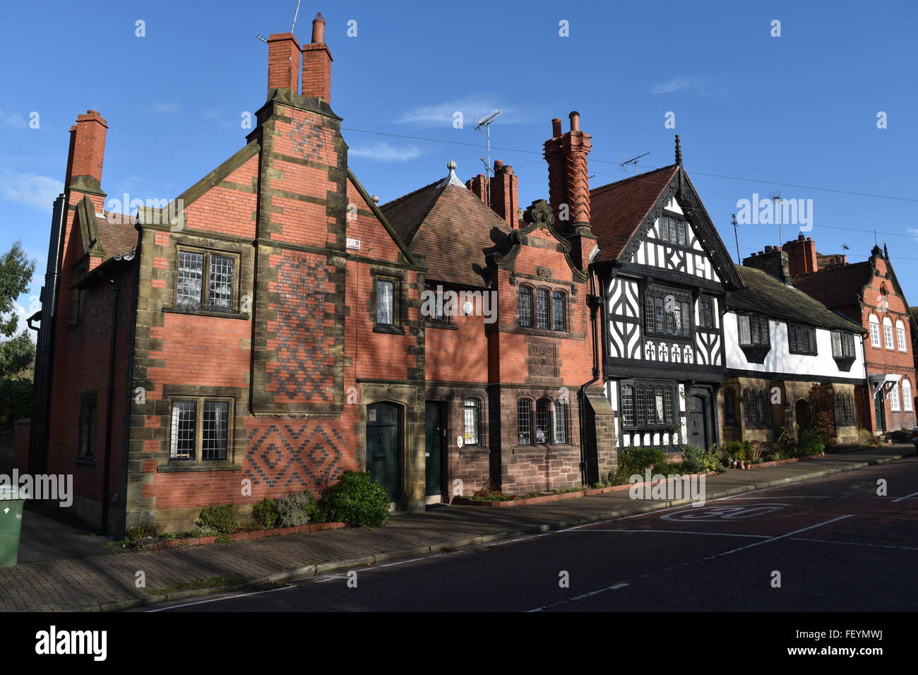 Partie de Thornton Hough sur le village Wirral. Banque D'Images