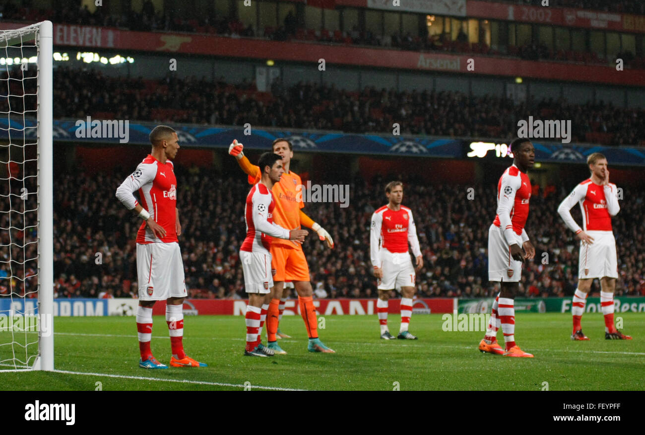 Londres, ANGLETERRE - 04 NOVEMBRE 2014 : au cours de l'UEFA Champions League correspondre entre Arsenal à partir de l'Angleterre et l'Anderlecht de Belgique a joué à l'Emirates Stadium. Banque D'Images