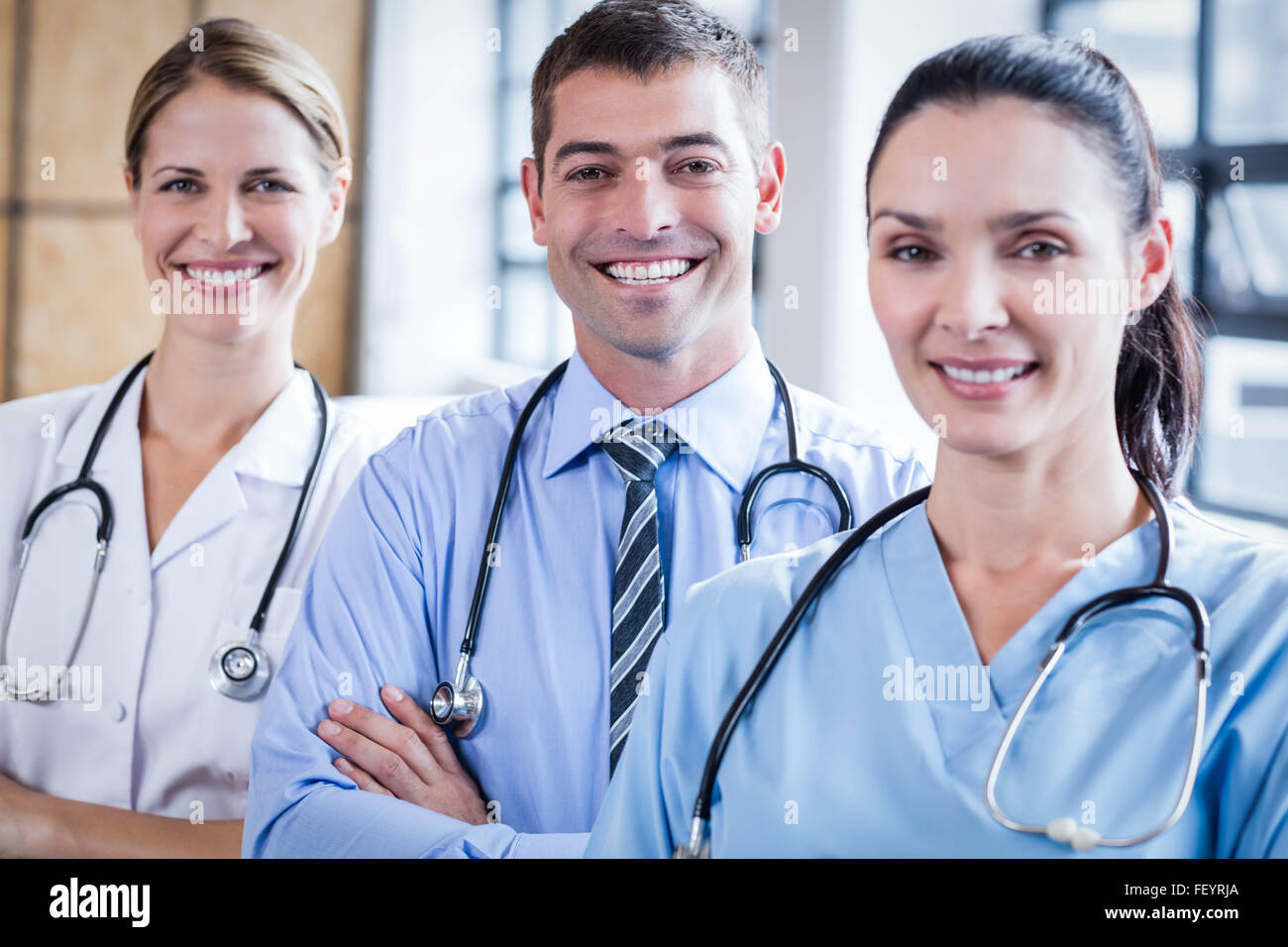 L'équipe médicale, smiling at camera Banque D'Images