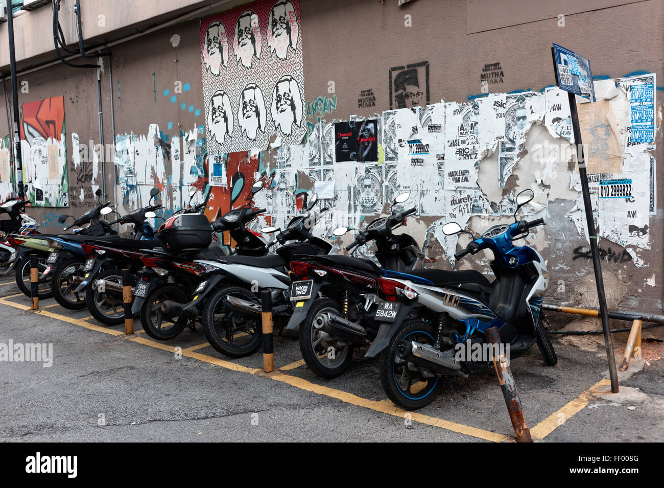 Motos motos Graffiti malaisien dans le quartier haut de l'ex-zone pat de Bangsar à Kuala Lumpur, en Malaisie Banque D'Images
