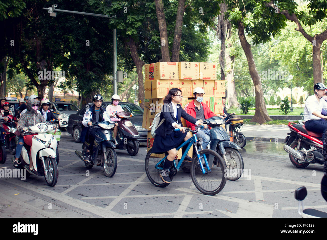 Une vue typique des rues de Hanoi au Vietnam Banque D'Images