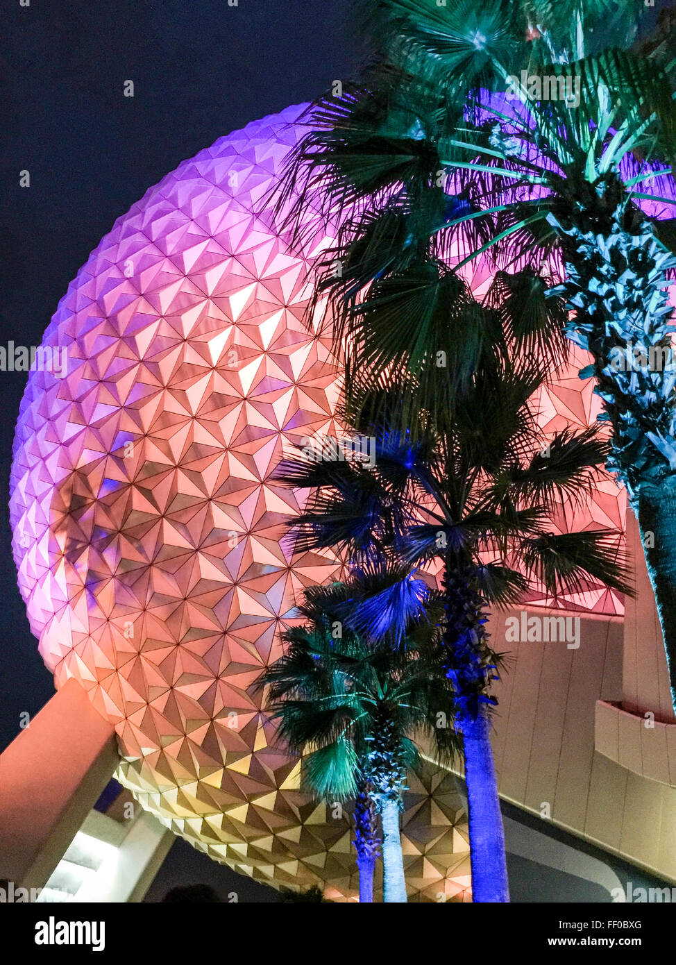 Centre Epcot à Disney World La Nuit Banque D'Images