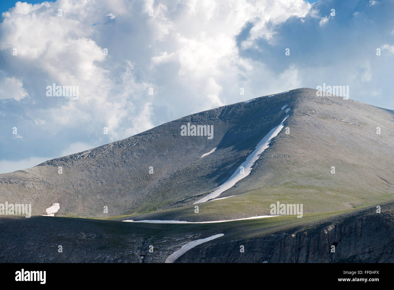 Le Sommet Mondial Sur Le Sentier Du Mont Olympe La Plus