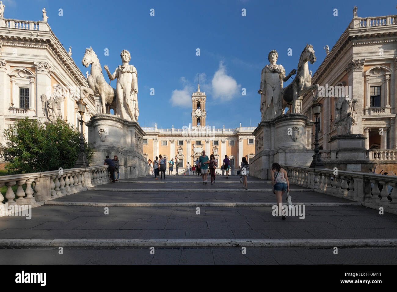 Escalier pour les Musées du Capitole (Musei Capitolini) sur la Piazza del Campidoglio à Rome, Italie Banque D'Images